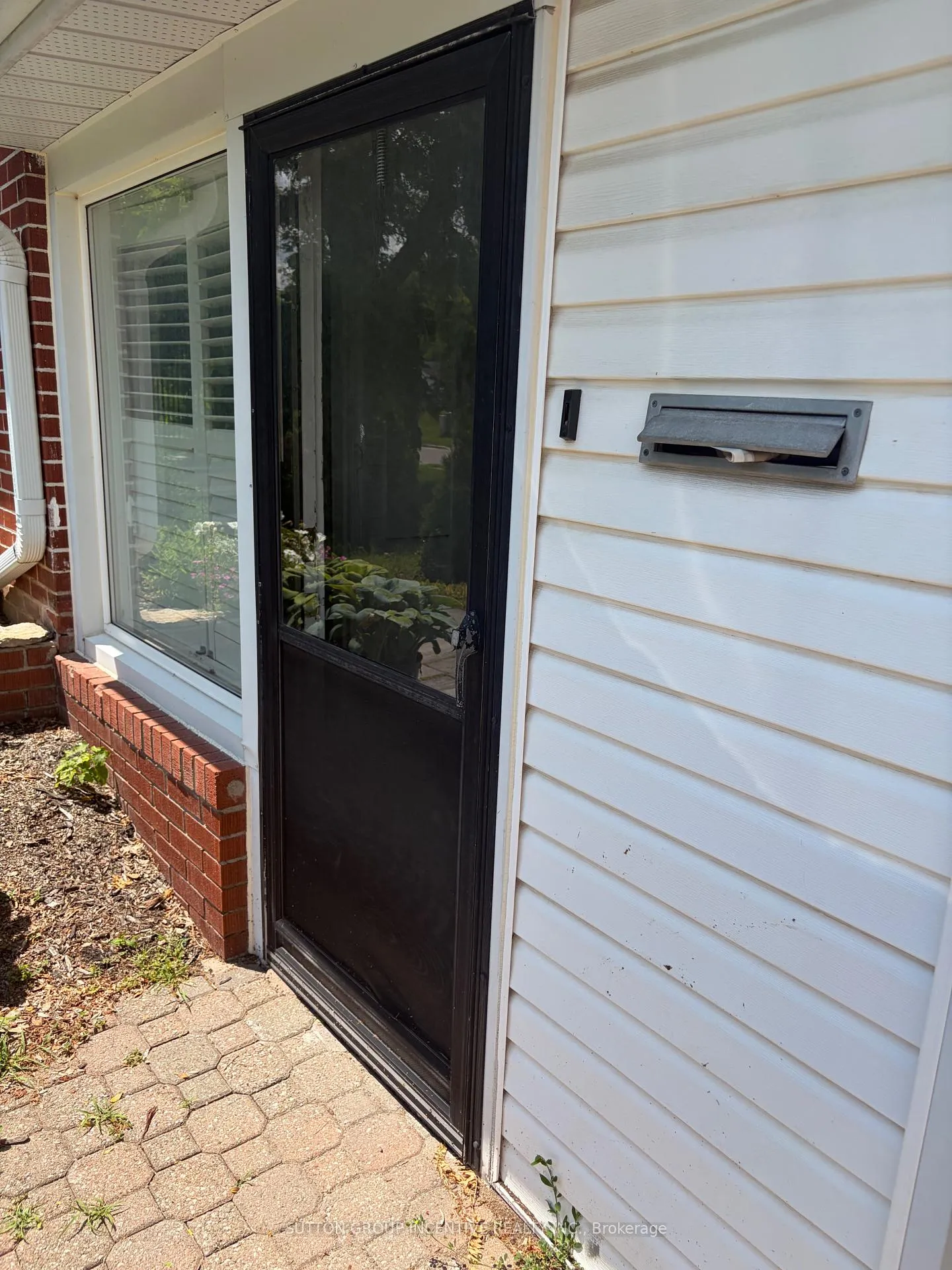 Photo 1 of 240 Wellington Street E, Barrie, Wellington — HOMEH