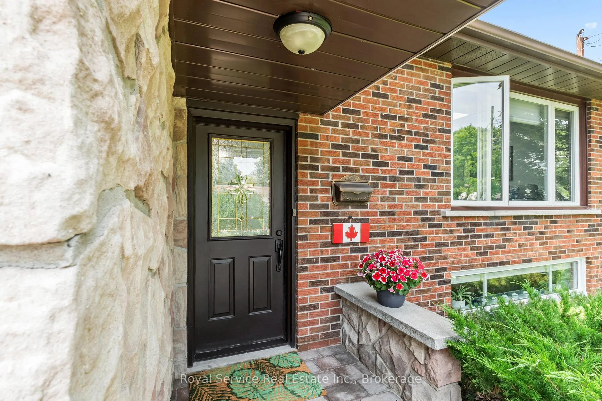 Photo 1 of 460 Harwood Drive, Oshawa, O'Neill — HOMEH