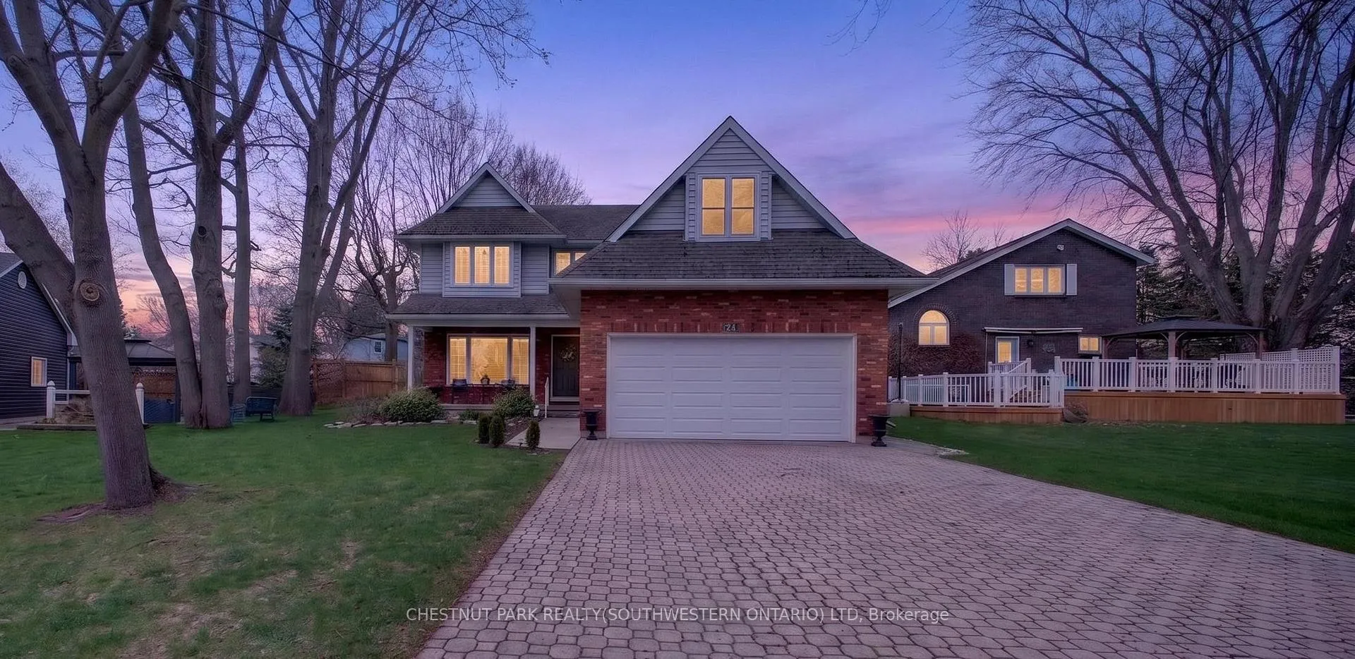 Photo 3 of 24 Lakeside Place E, Port Colborne, Sugarloaf — HOMEH