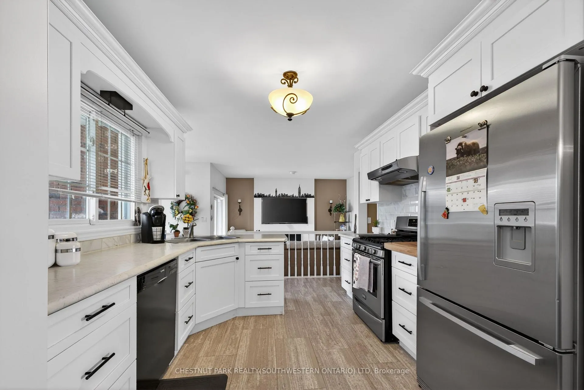 Photo 11 of 24 Lakeside Place E, Port Colborne, Sugarloaf — HOMEH