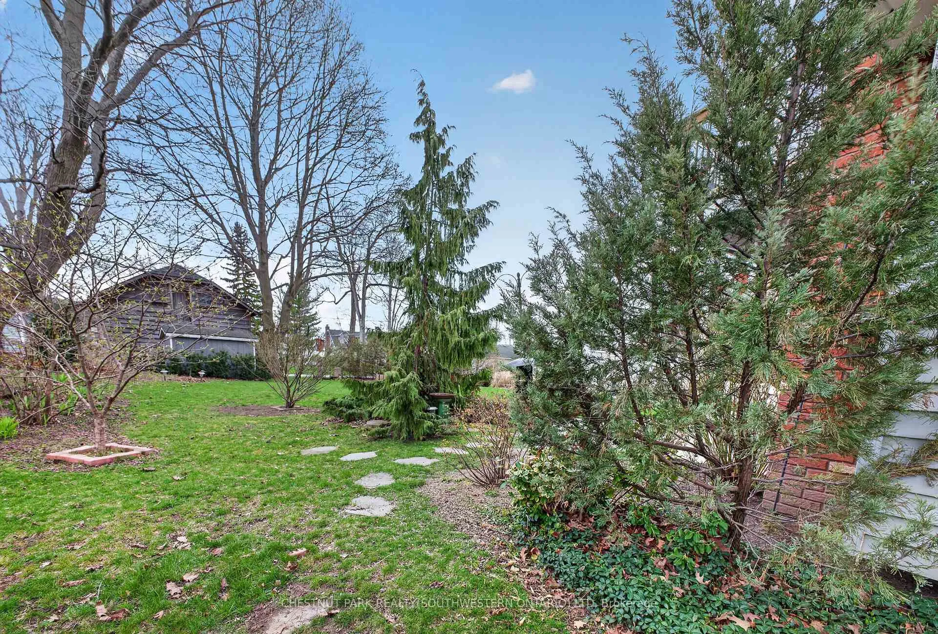 Photo 42 of 24 Lakeside Place E, Port Colborne, Sugarloaf — HOMEH