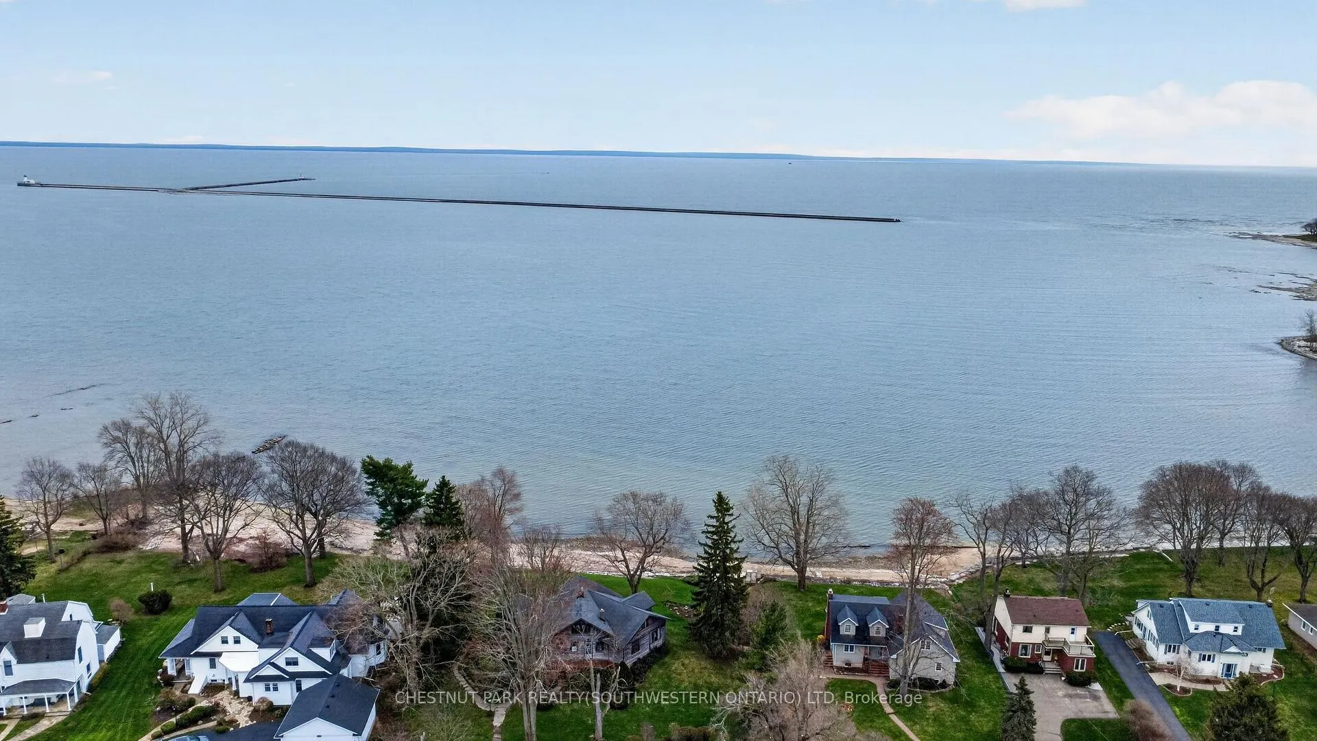 Photo 48 of 24 Lakeside Place E, Port Colborne, Sugarloaf — HOMEH