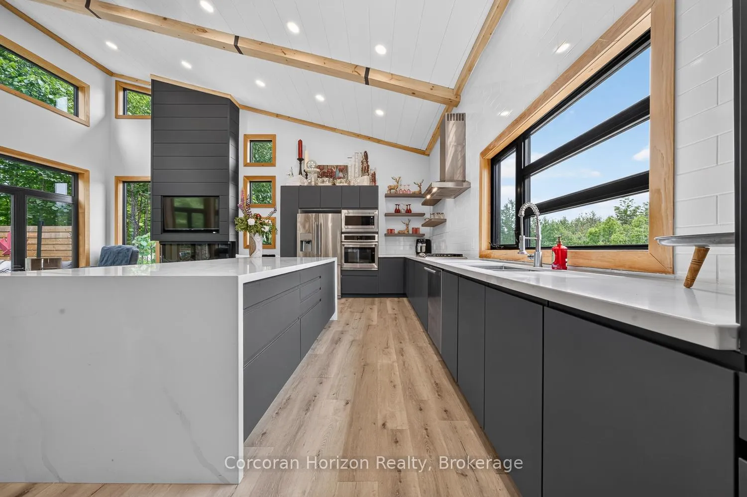 Photo 8 of 9 Silver Birch Circle N, McKellar — HOMEH
