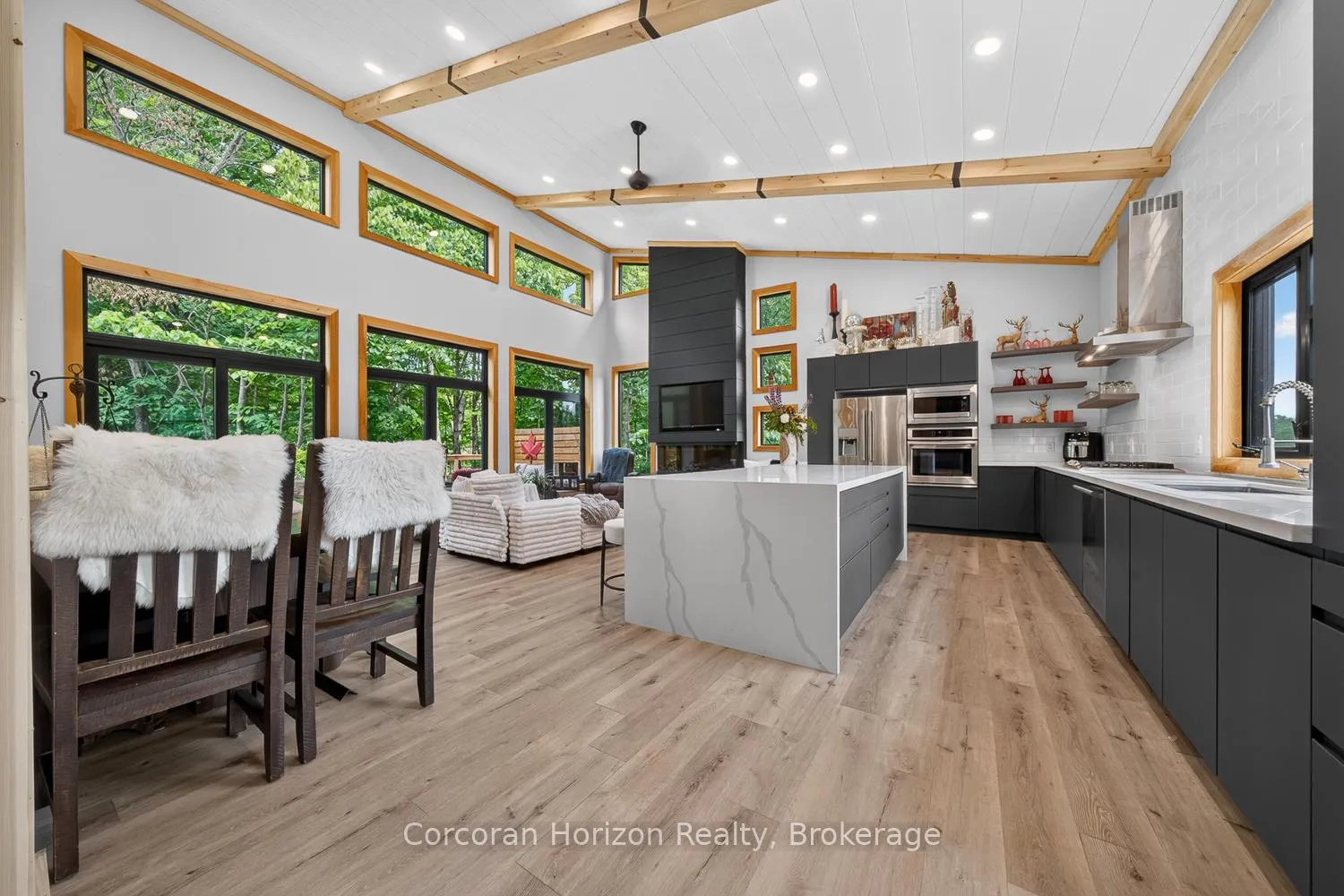 Photo 2 of 9 Silver Birch Circle N, McKellar — HOMEH