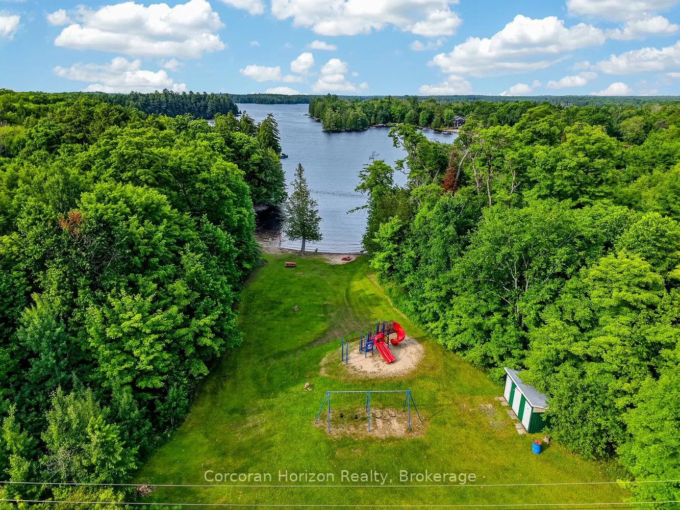 Photo 43 of 9 Silver Birch Circle N, McKellar — HOMEH
