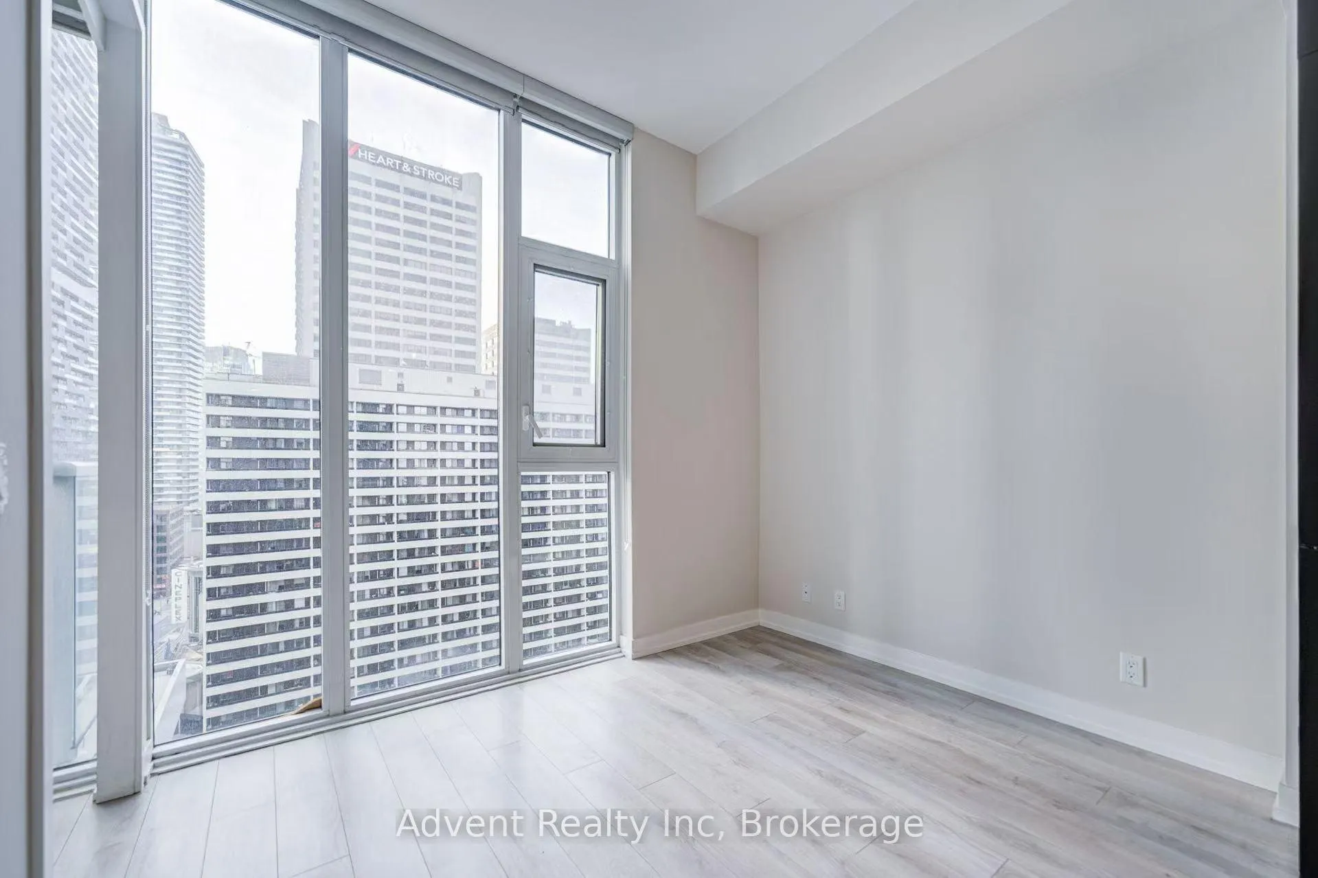Photo 18 of Unit 1106, 33 Helendale Avenue, Toronto, Yonge-Eglinton — HOMEH
