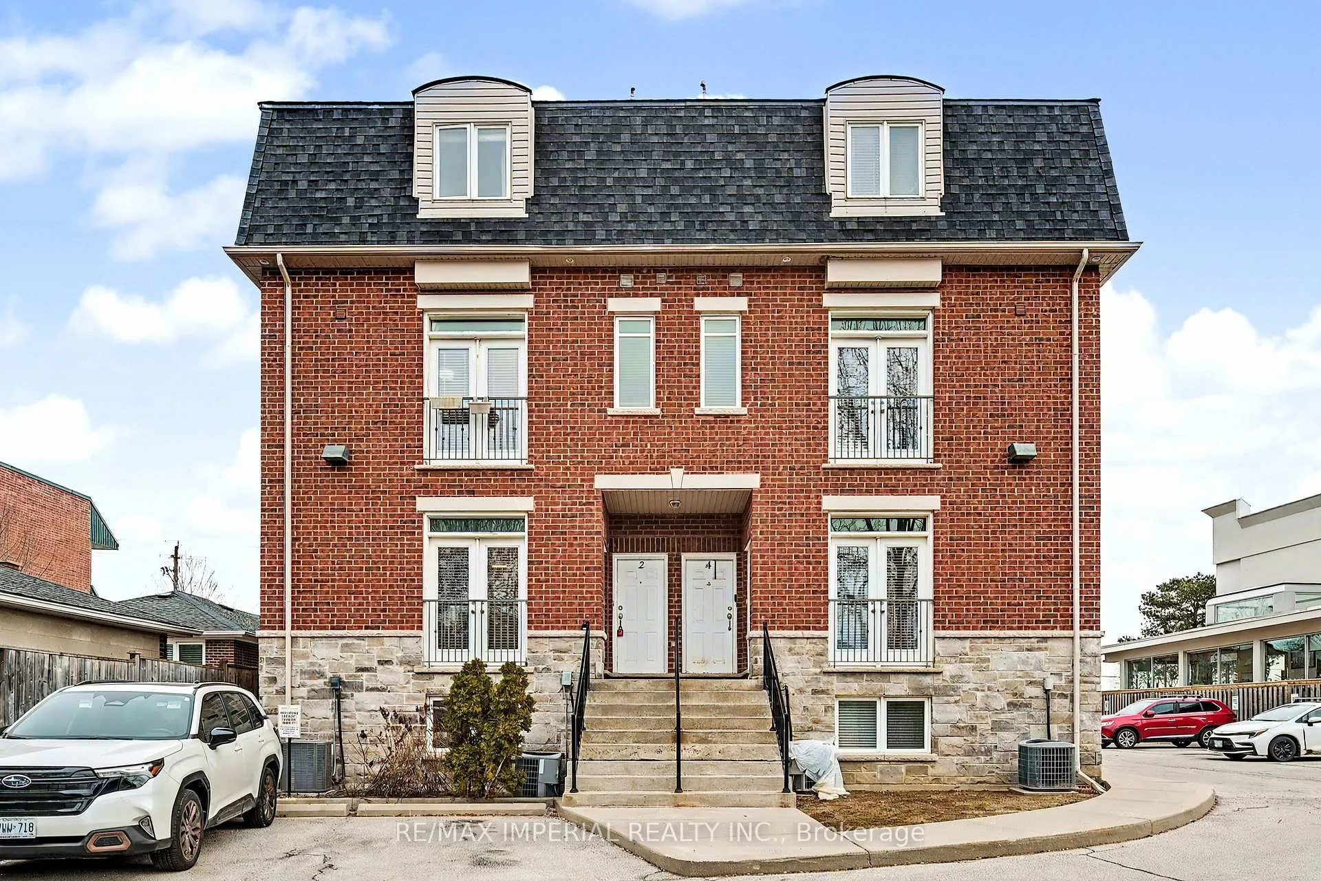 Photo 2 of Unit 2, 2964 Islington Avenue, North York, Humber Summit — HOMEH