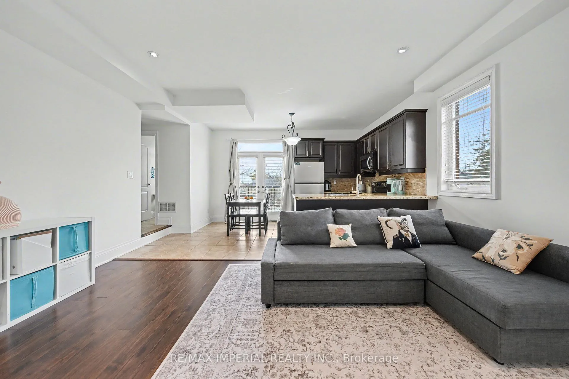 Photo 7 of Unit 2, 2964 Islington Avenue, North York, Humber Summit — HOMEH