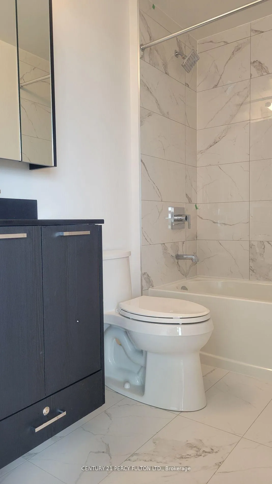 Photo 6 of Unit 602, 120 Eagle Rock Way, Vaughan, Rural Vaughan — HOMEH