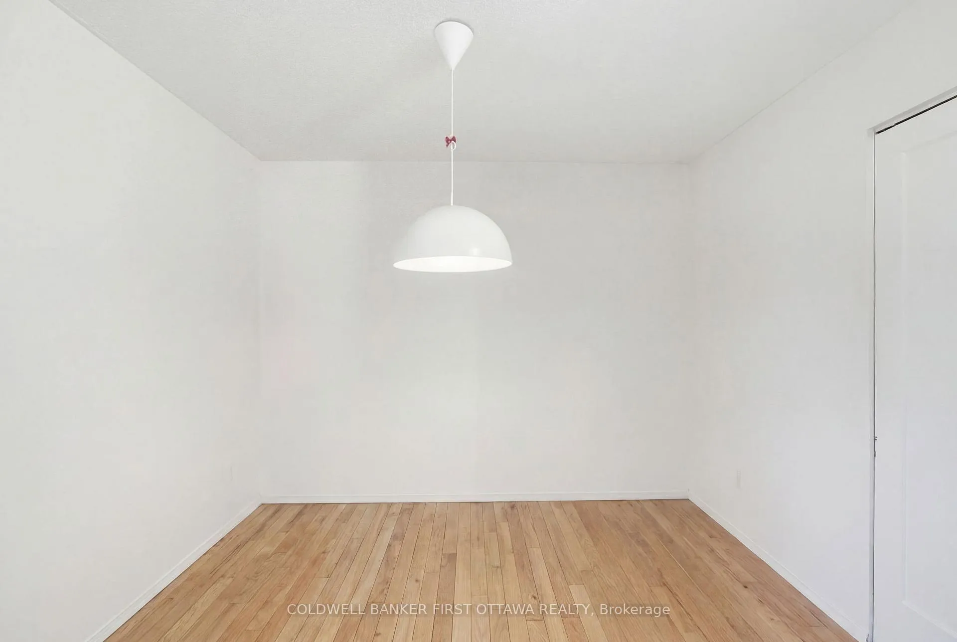 Photo 11 of Unit 402, 222 Guigues Avenue, Ottawa, Lower Town/Byward Market — HOMEH