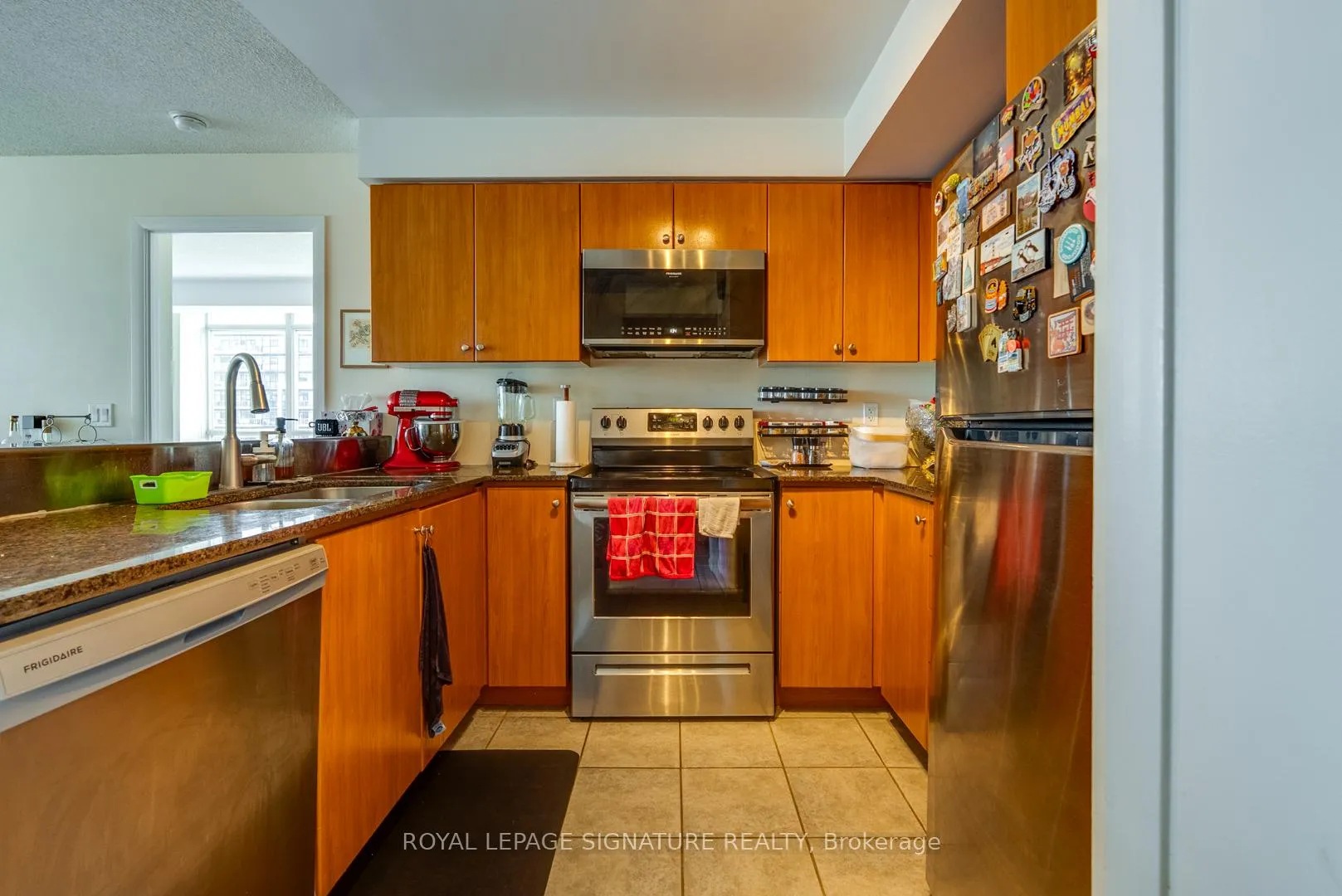 Photo 6 of Unit 714, 185 Legion Road, Etobicoke, Mimico — HOMEH