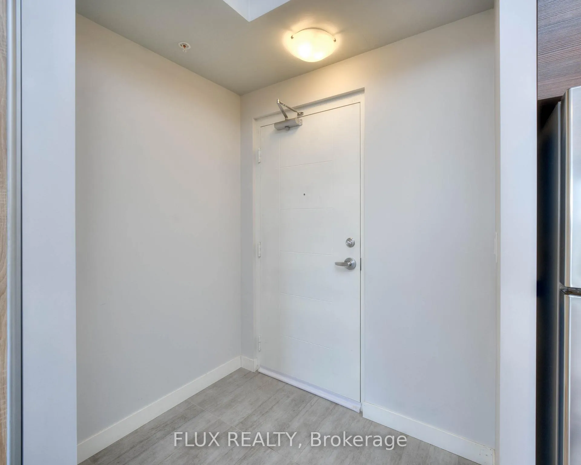 Photo 5 of Unit 808, 318 Spruce Street, Waterloo, Beechwood/University — HOMEH