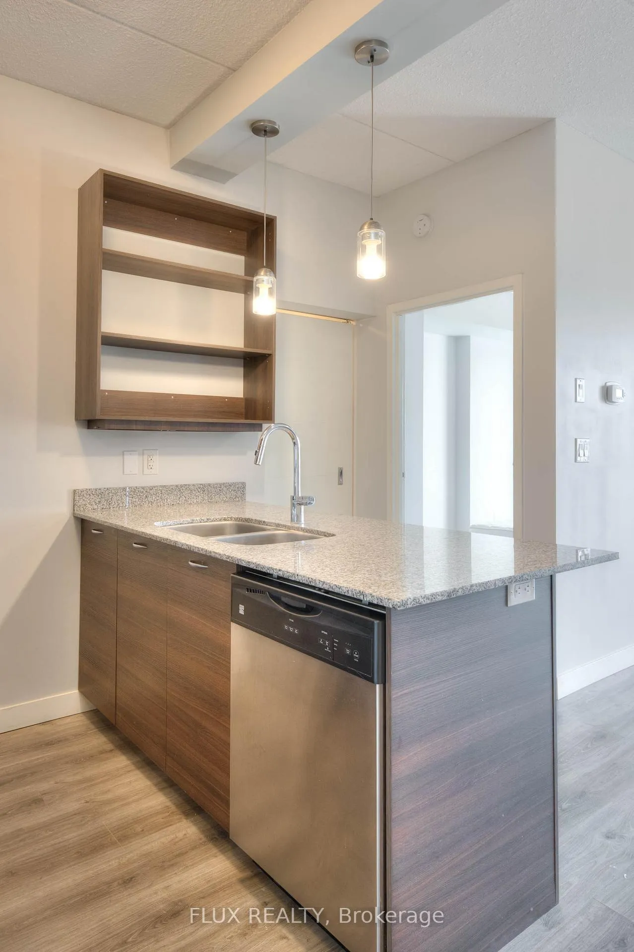 Photo 8 of Unit 808, 318 Spruce Street, Waterloo, Beechwood/University — HOMEH