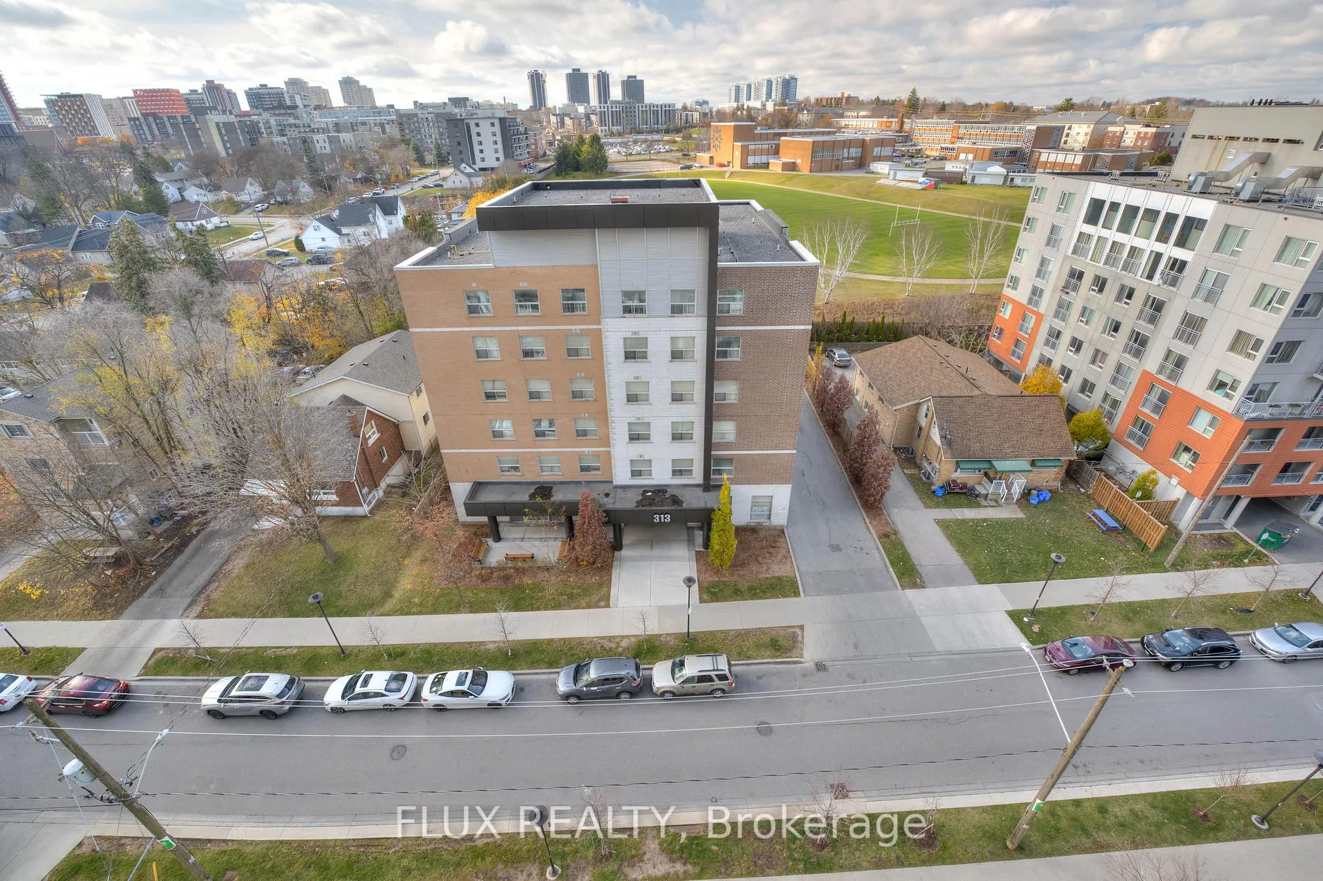 Photo 19 of Unit 808, 318 Spruce Street, Waterloo, Beechwood/University — HOMEH