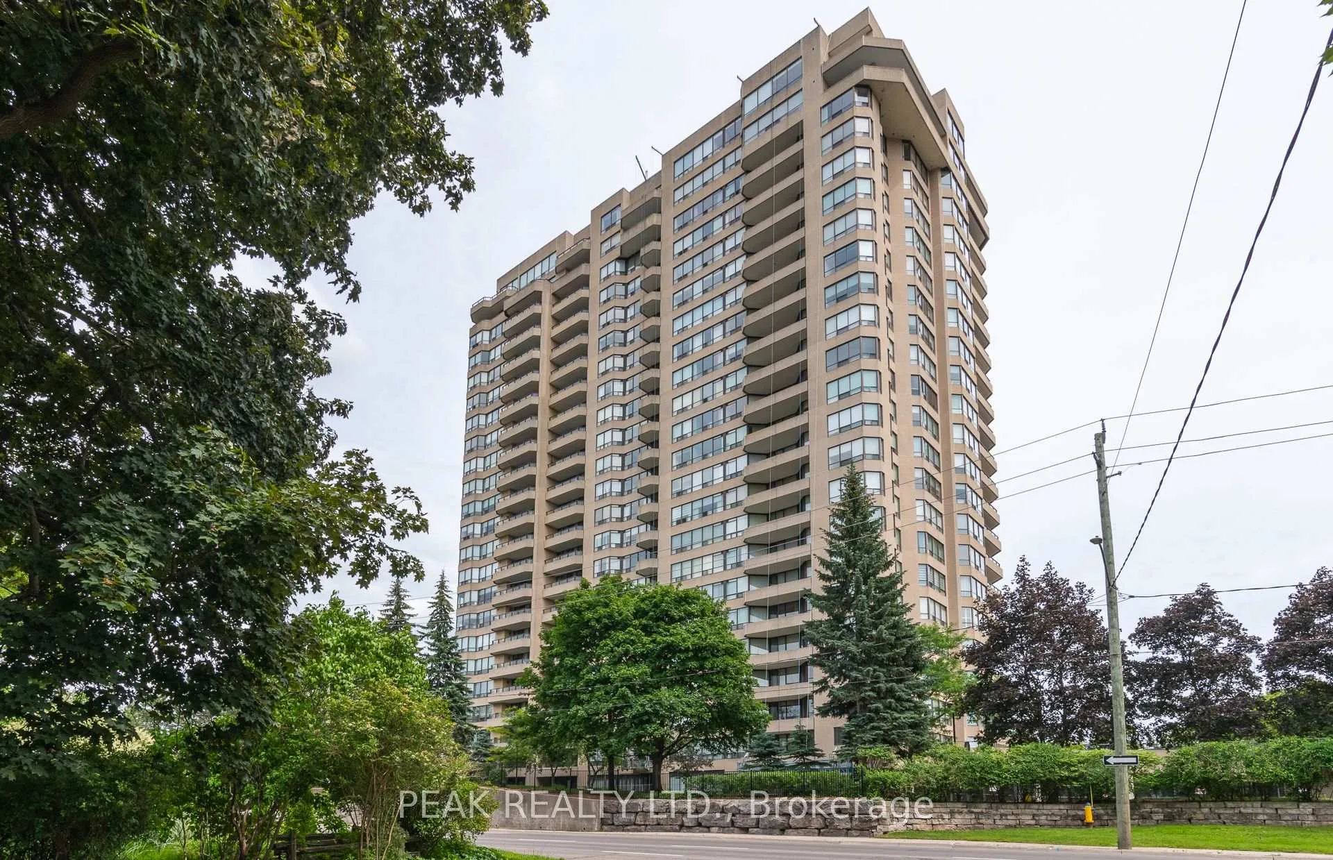 Photo 2 of Unit 1603, 6 Willow Street, Waterloo, Uptown Waterloo — HOMEH