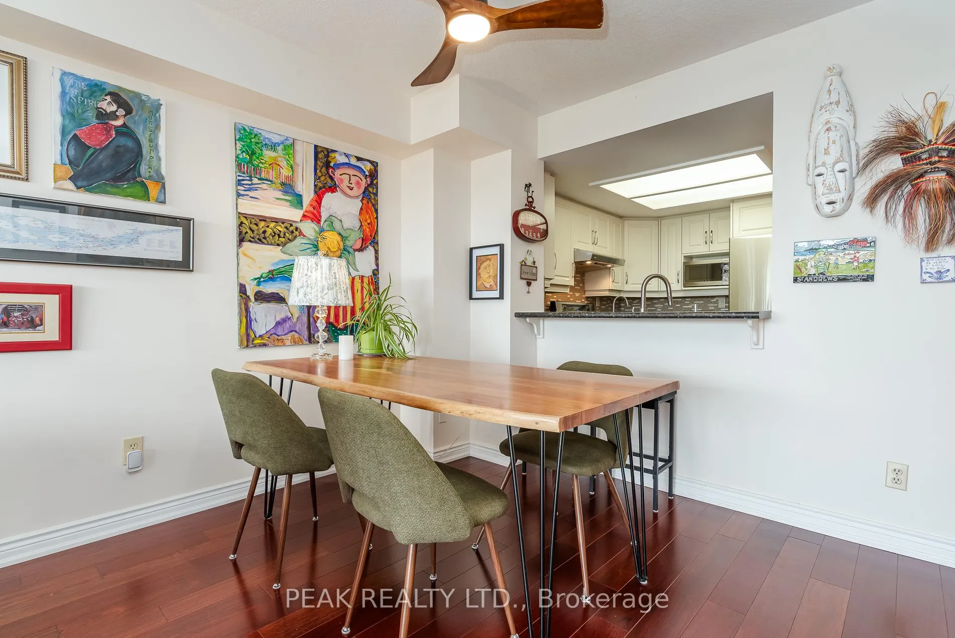 Photo 11 of Unit 1603, 6 Willow Street, Waterloo, Uptown Waterloo — HOMEH