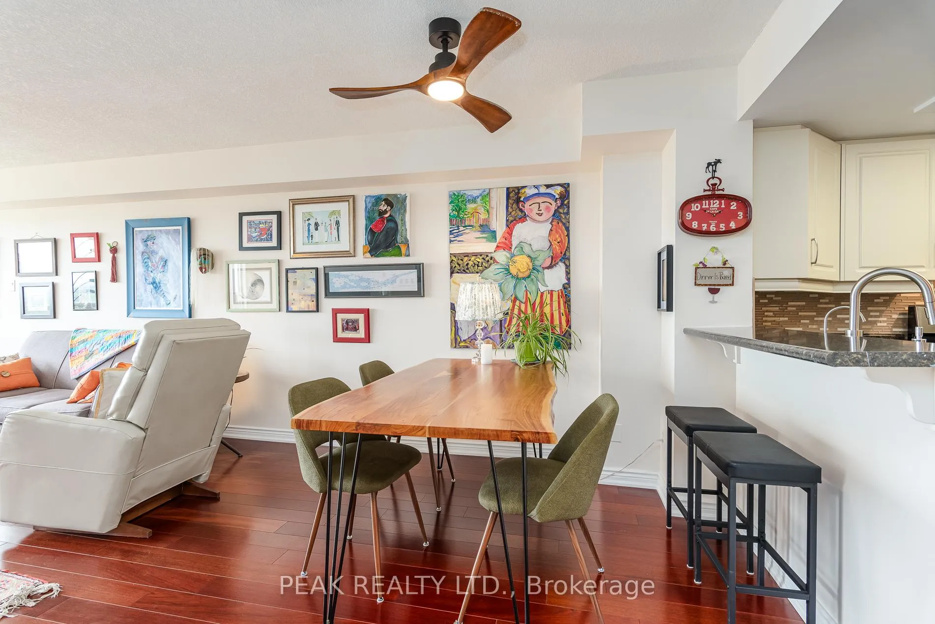 Photo 12 of Unit 1603, 6 Willow Street, Waterloo, Uptown Waterloo — HOMEH