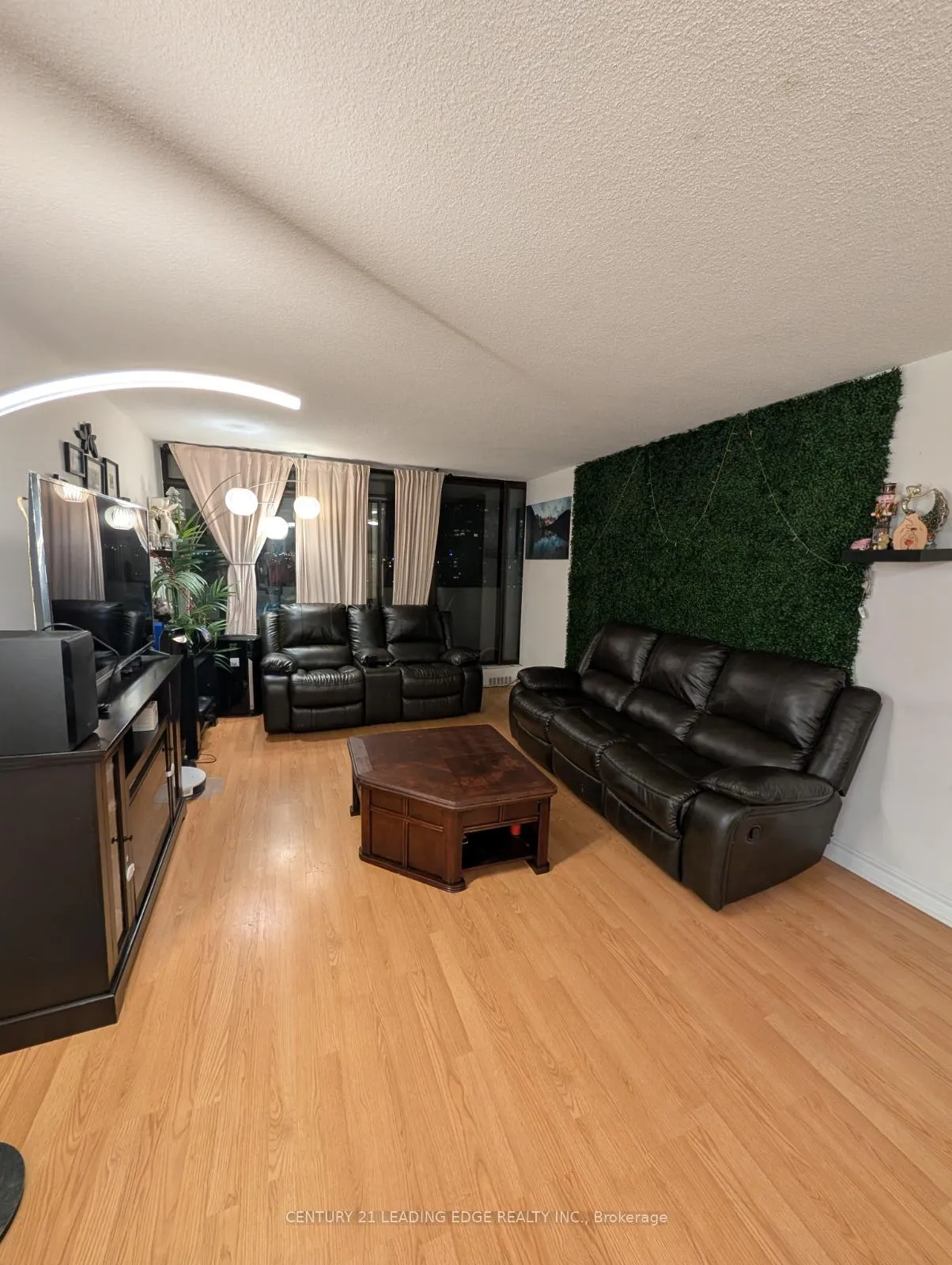 Front of Unit 1502, 3300 Don Mills Road