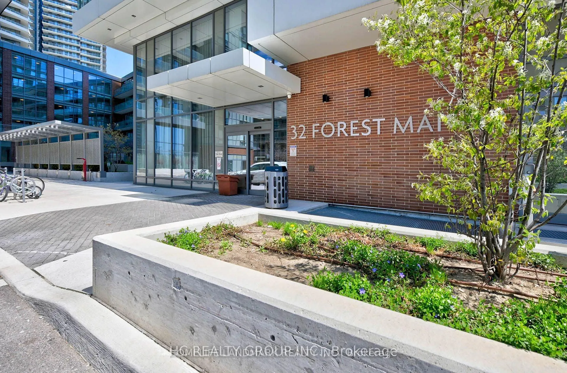 Photo 1 of Unit 1507, 32 forest manor Road, North York, Henry Farm — HOMEH