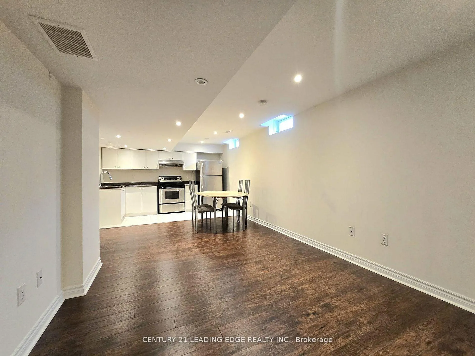 Photo 6 of 51 Braden Way, Vaughan, Vellore Village — HOMEH