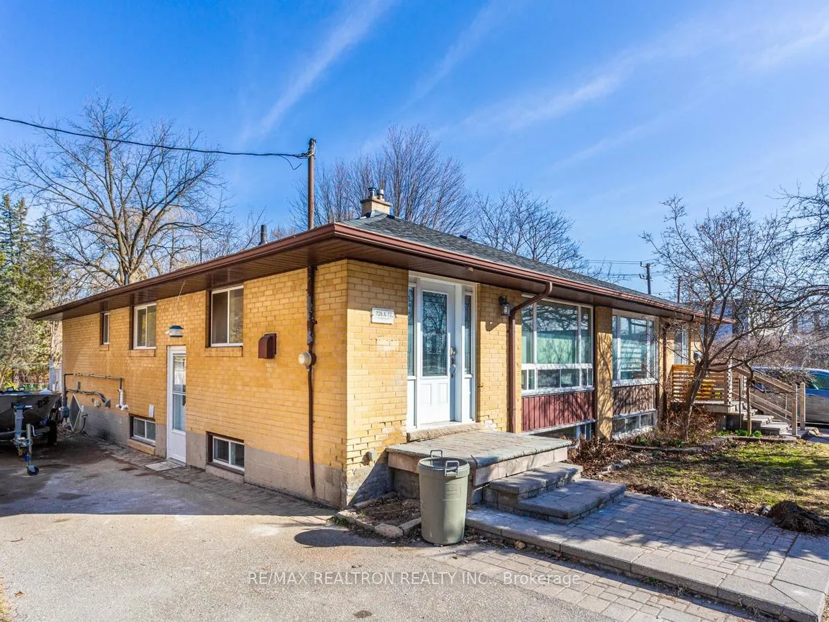 Photo 1 of 72B Dunning Avenue, Aurora, Aurora Village — HOMEH