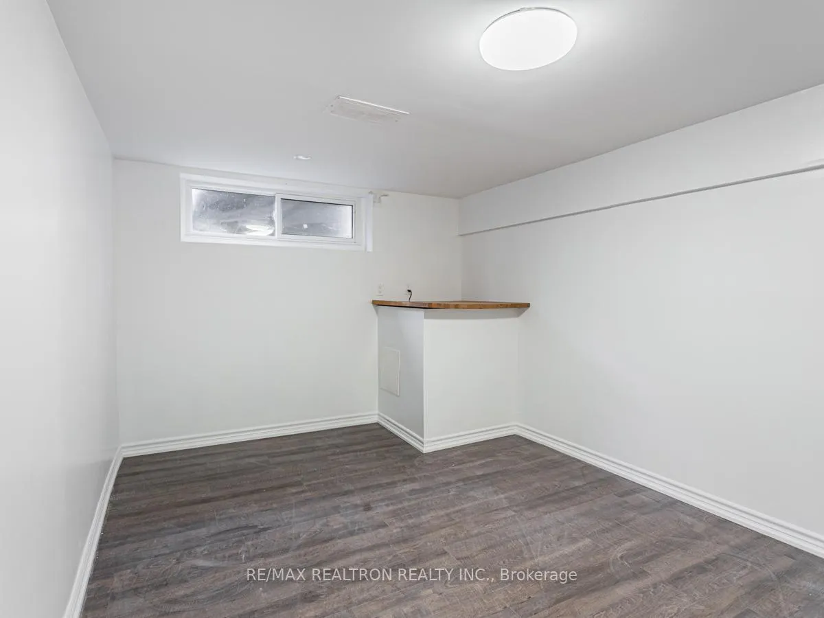 Photo 15 of 72B Dunning Avenue, Aurora, Aurora Village — HOMEH