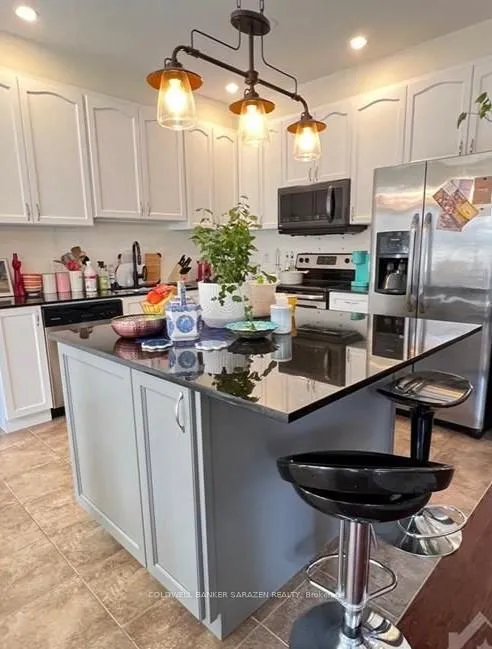 Photo 3 of 349 Meadowbreeze Drive, Ottawa, Kanata - Emerald Meadows/Trailwest — HOMEH