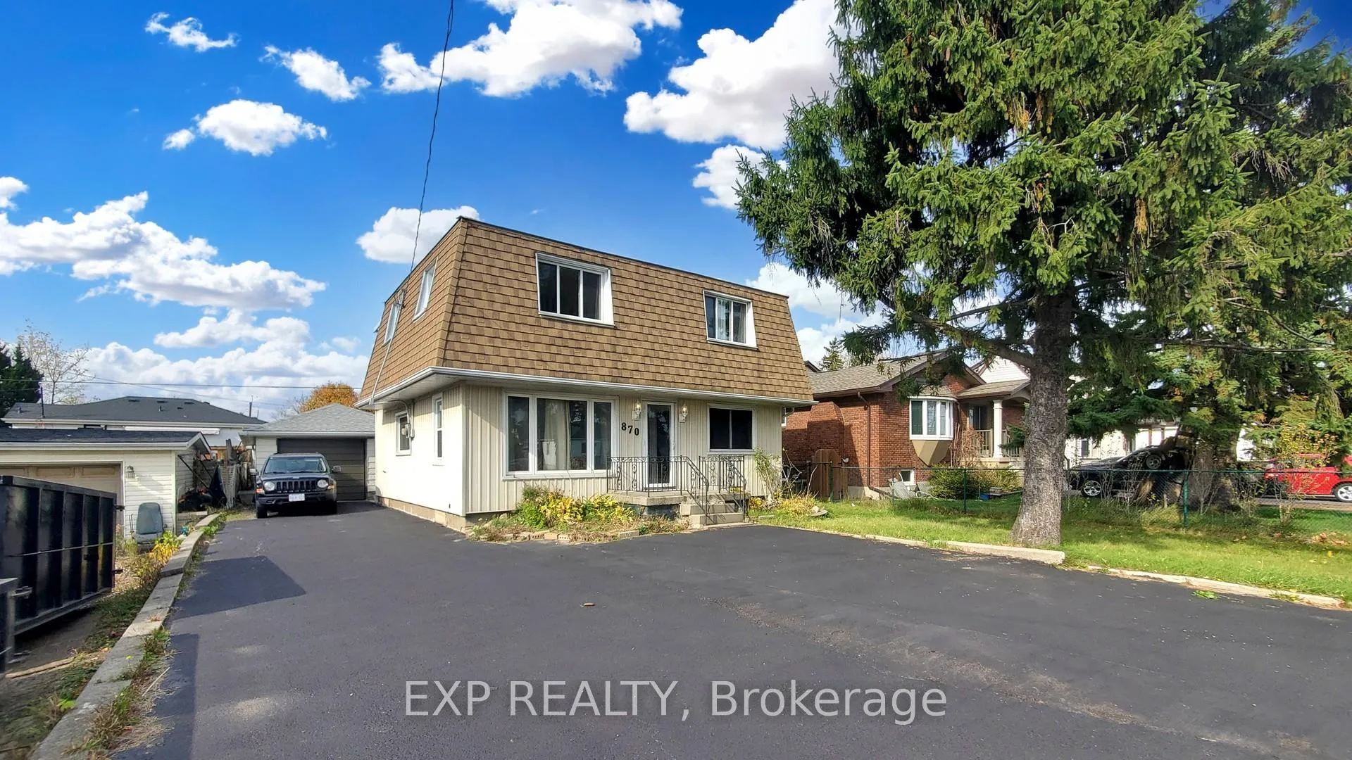 Photo 1 of 870 Upper Wellington Street, Hamilton, Balfour — HOMEH