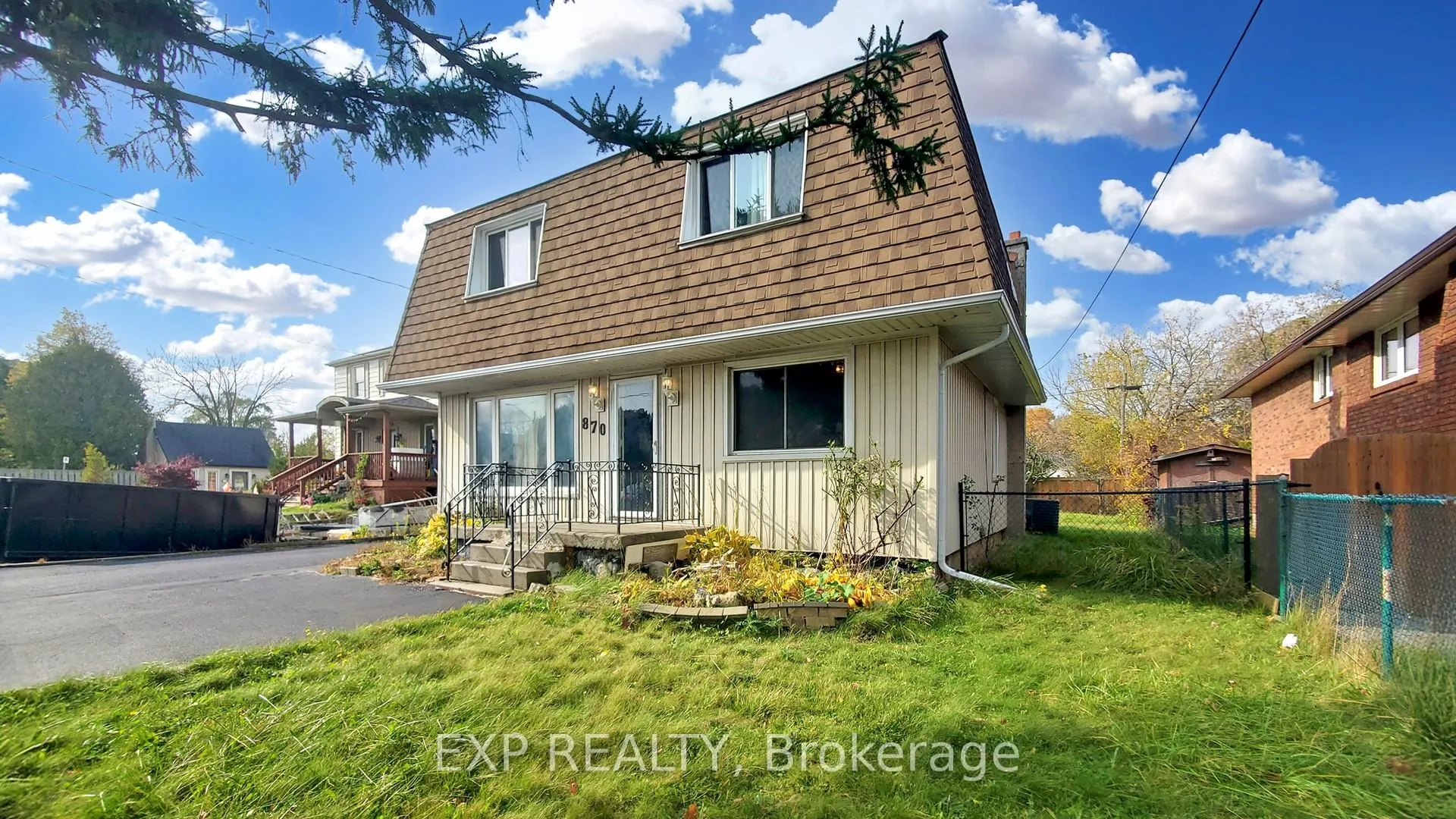 Photo 3 of 870 Upper Wellington Street, Hamilton, Balfour — HOMEH