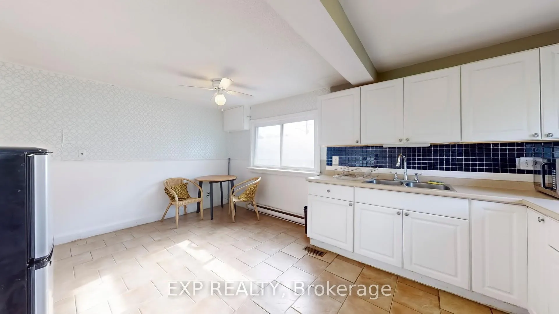 Photo 10 of 870 Upper Wellington Street, Hamilton, Balfour — HOMEH