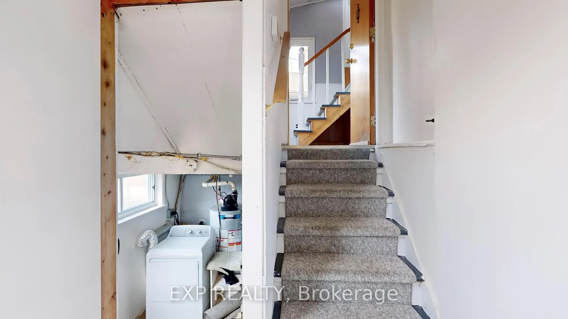 Photo 18 of 870 Upper Wellington Street, Hamilton, Balfour — HOMEH