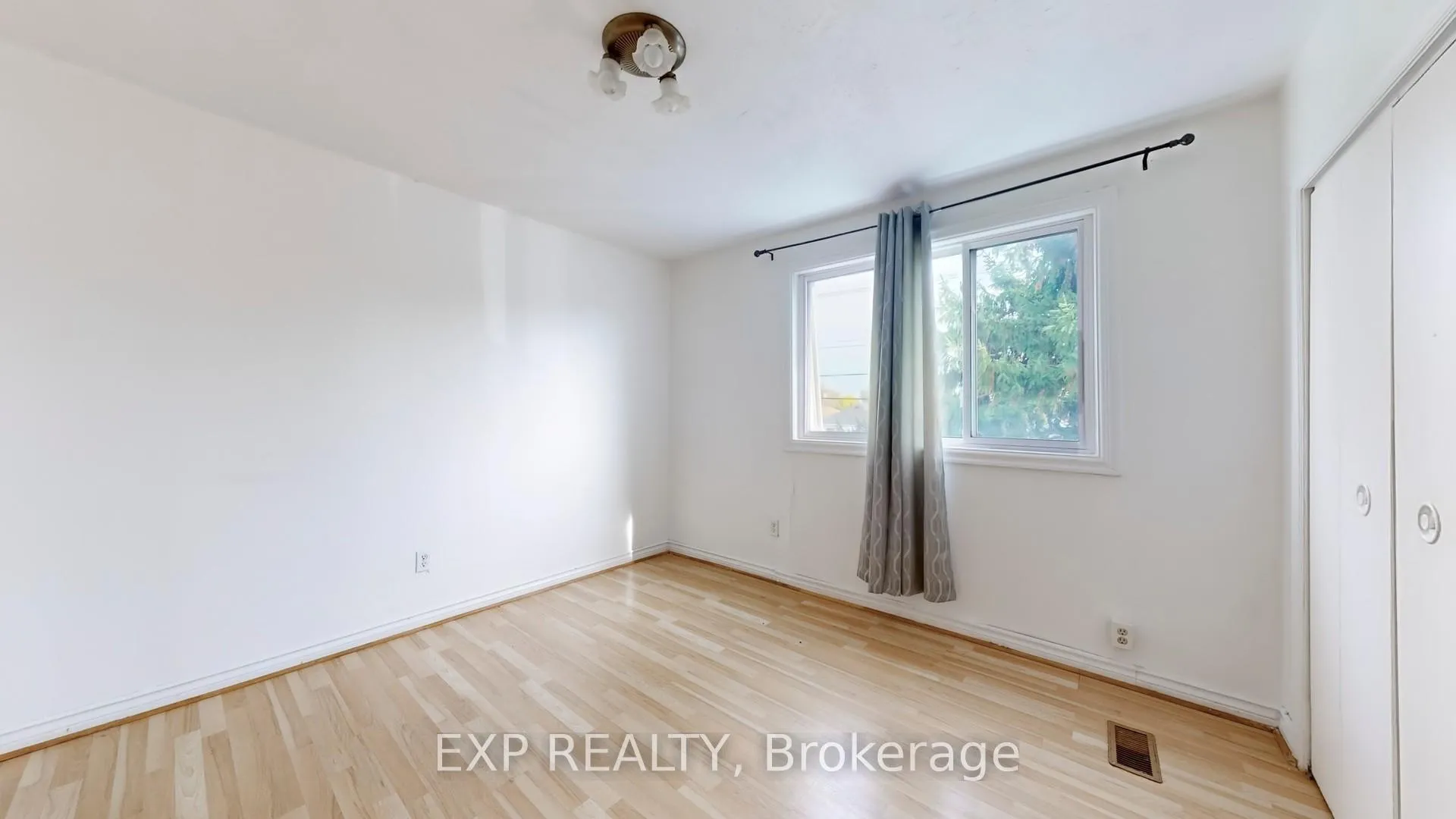 Photo 29 of 870 Upper Wellington Street, Hamilton, Balfour — HOMEH