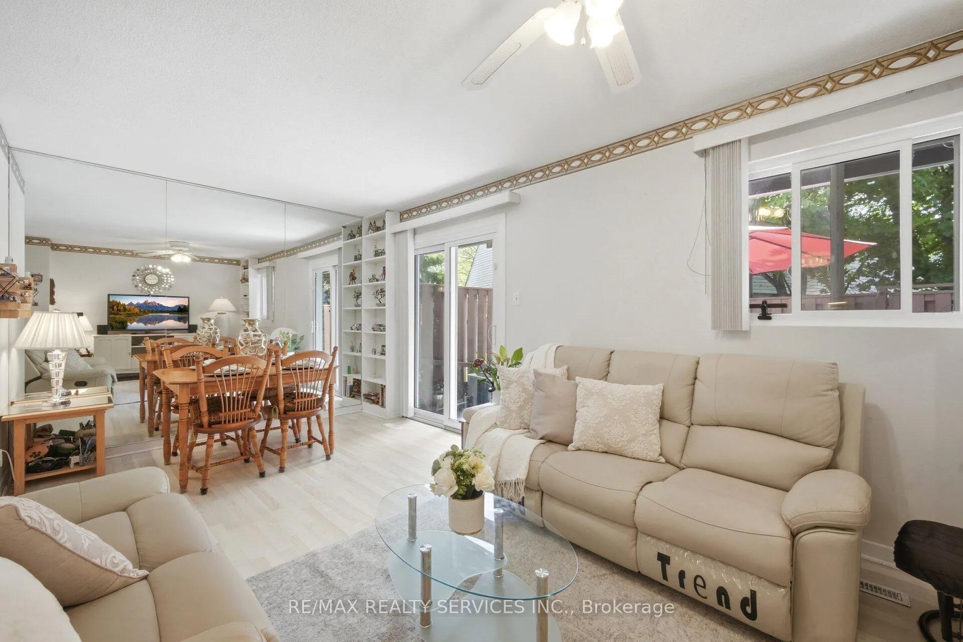 Photo 10 of 14 Tara Park Crescent, Brampton, Brampton North — HOMEH