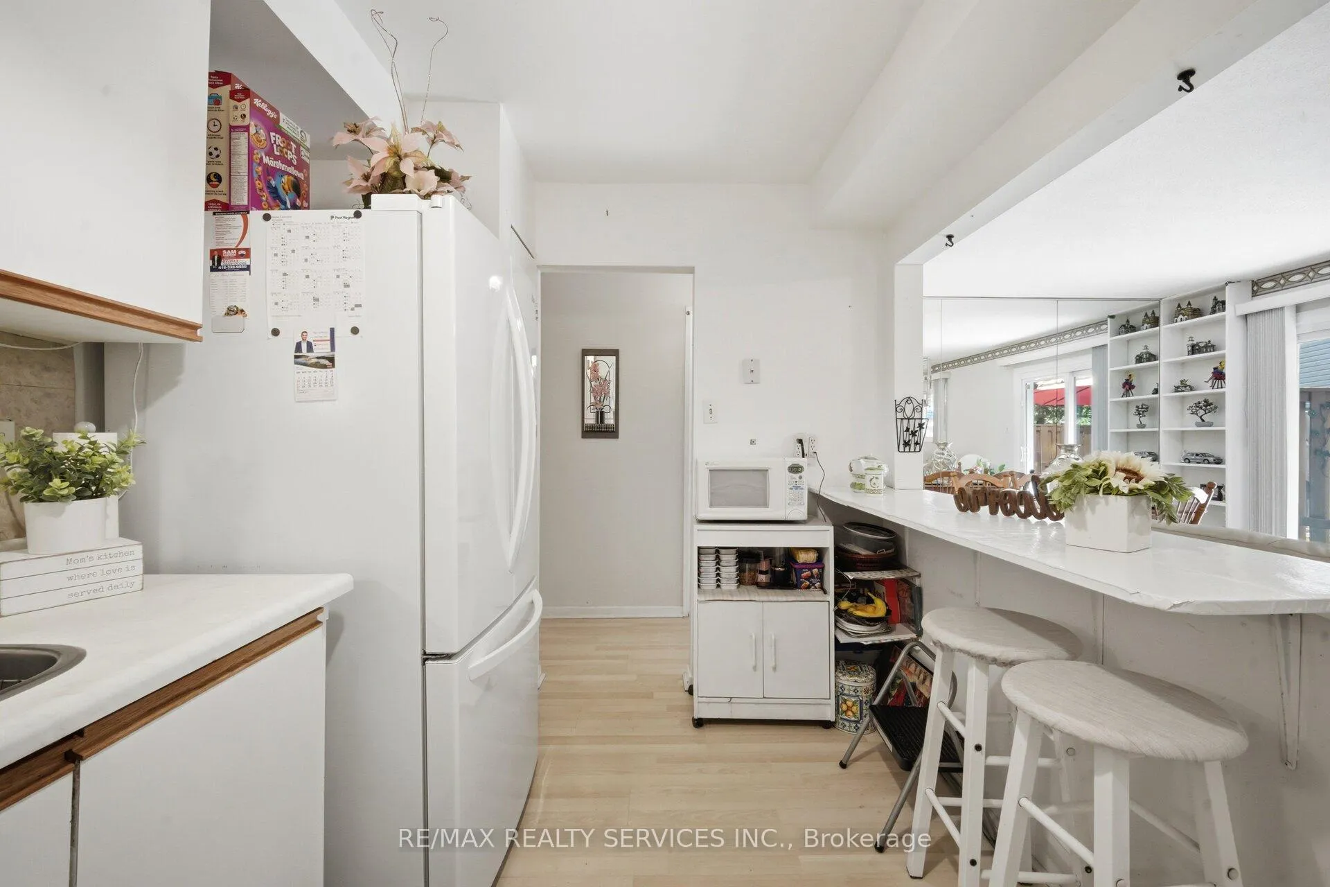 Photo 13 of 14 Tara Park Crescent, Brampton, Brampton North — HOMEH