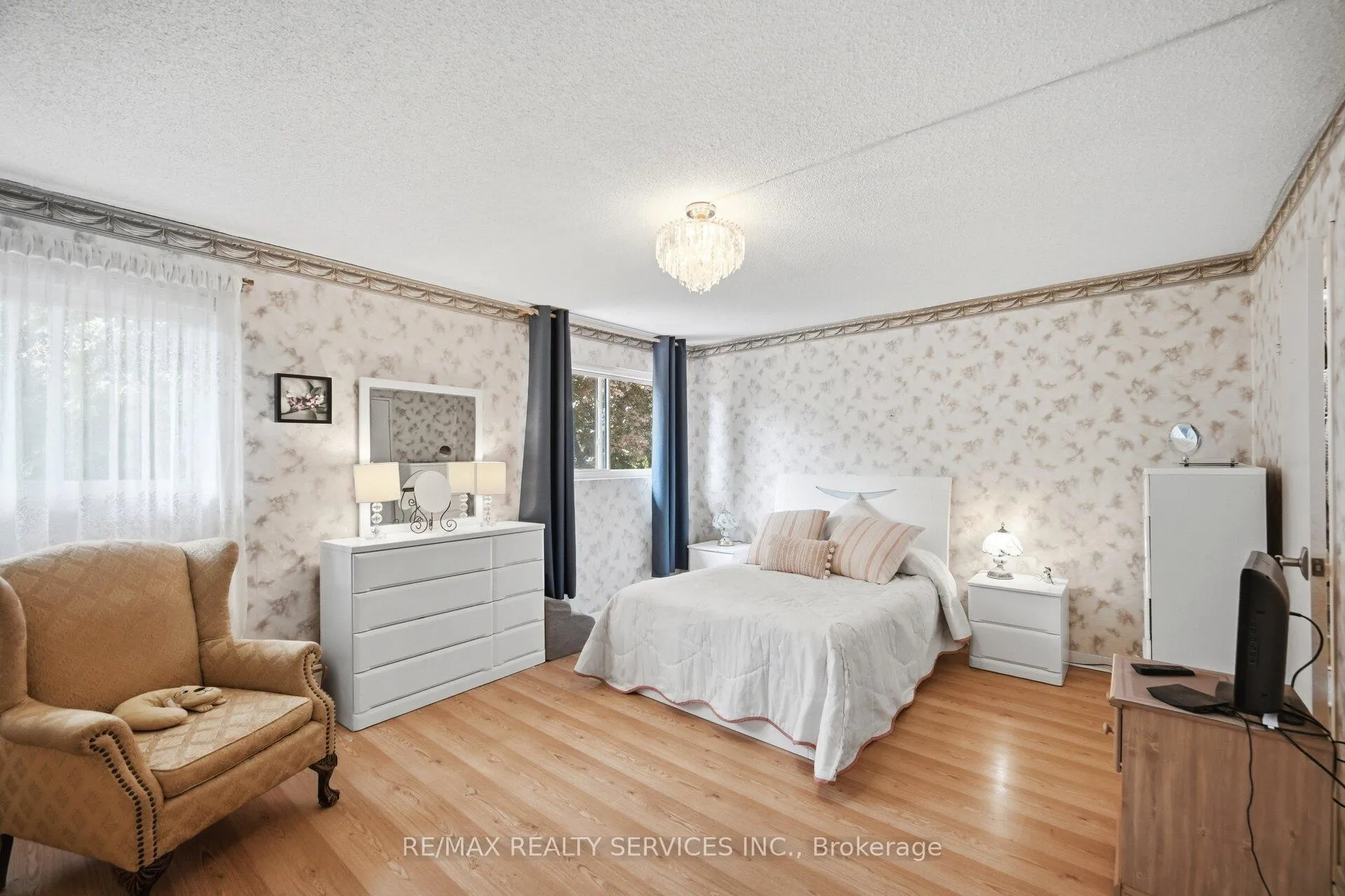 Photo 20 of 14 Tara Park Crescent, Brampton, Brampton North — HOMEH