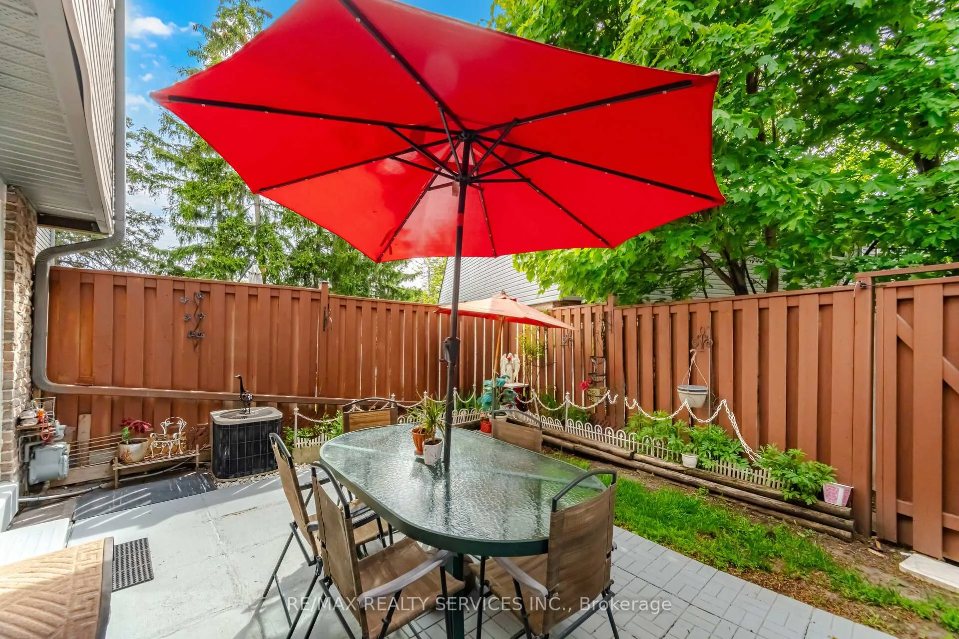 Photo 44 of 14 Tara Park Crescent, Brampton, Brampton North — HOMEH