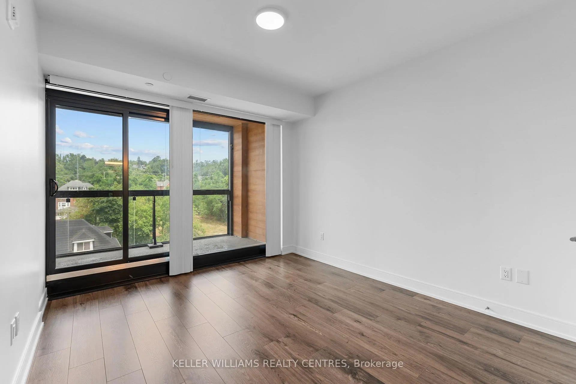 Photo 17 of Unit 621, 185 Dunlop Street E, Barrie, Lakeshore — HOMEH