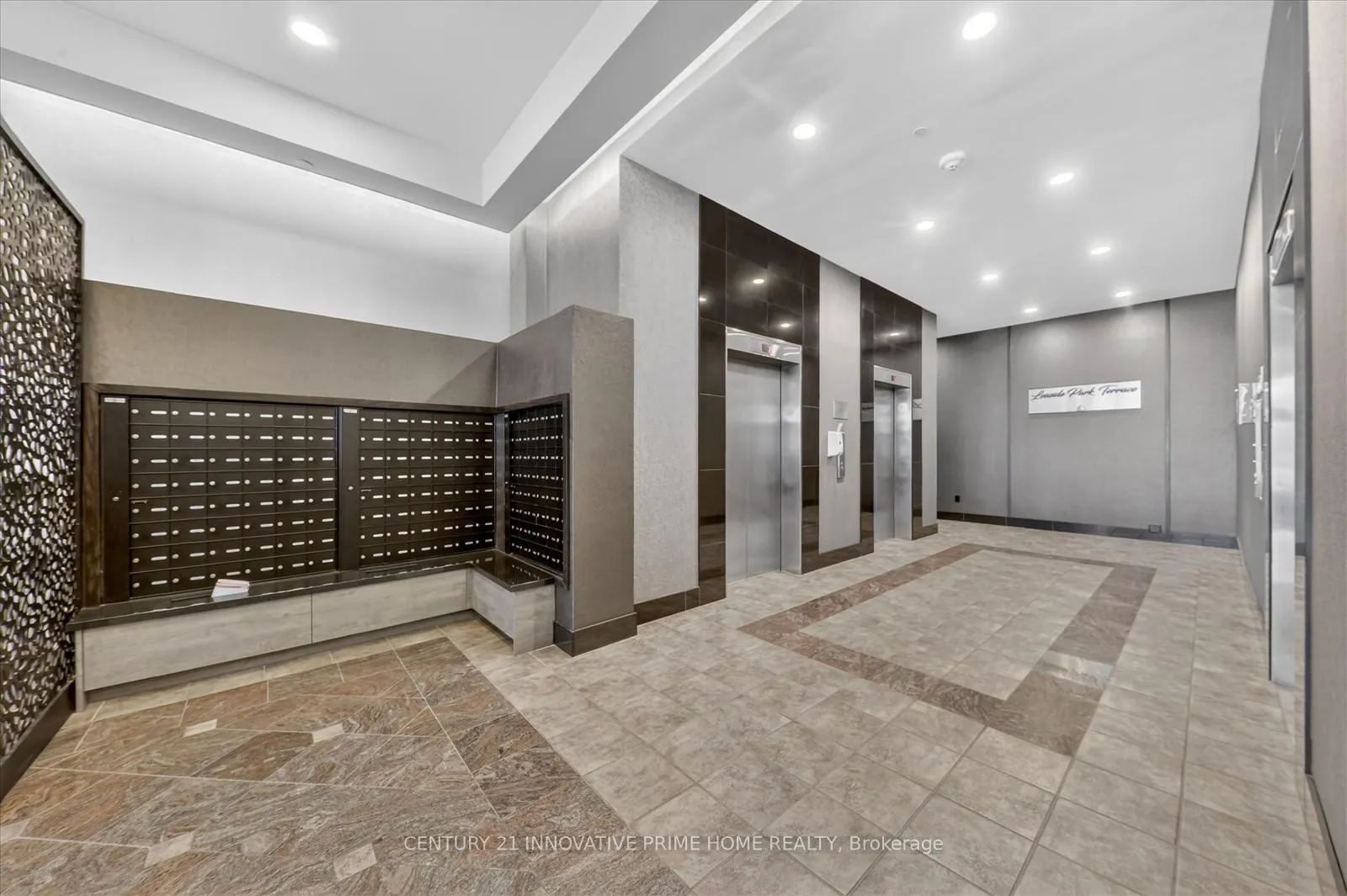 Photo 5 of Unit 507, 1 Leaside Park Drive, Toronto, Thorncliffe Park — HOMEH