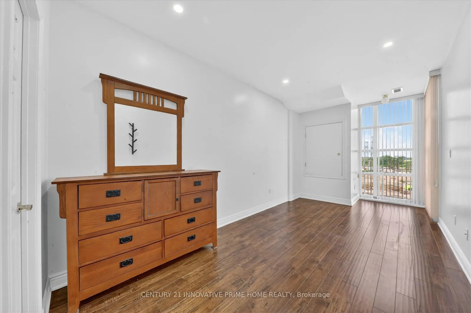 Photo 20 of Unit 507, 1 Leaside Park Drive, Toronto, Thorncliffe Park — HOMEH