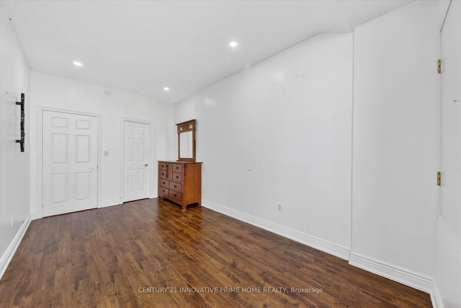 Photo 23 of Unit 507, 1 Leaside Park Drive, Toronto, Thorncliffe Park — HOMEH