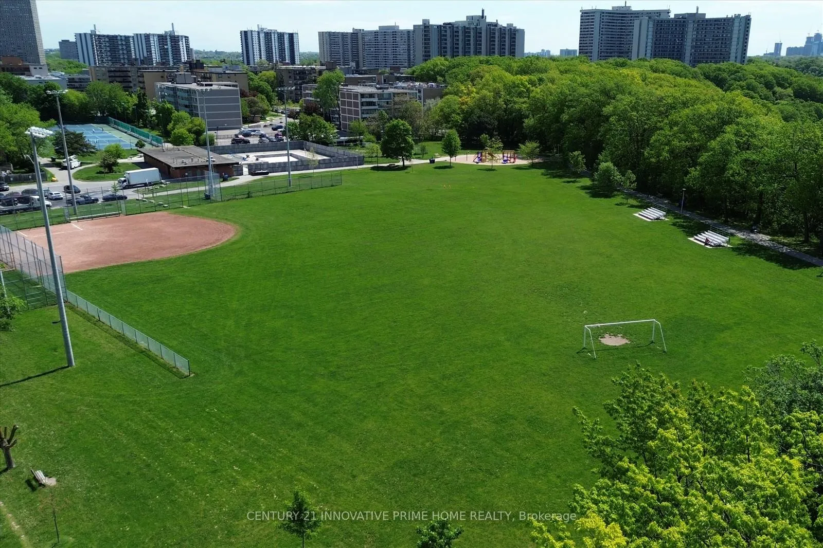 Photo 33 of Unit 507, 1 Leaside Park Drive, Toronto, Thorncliffe Park — HOMEH