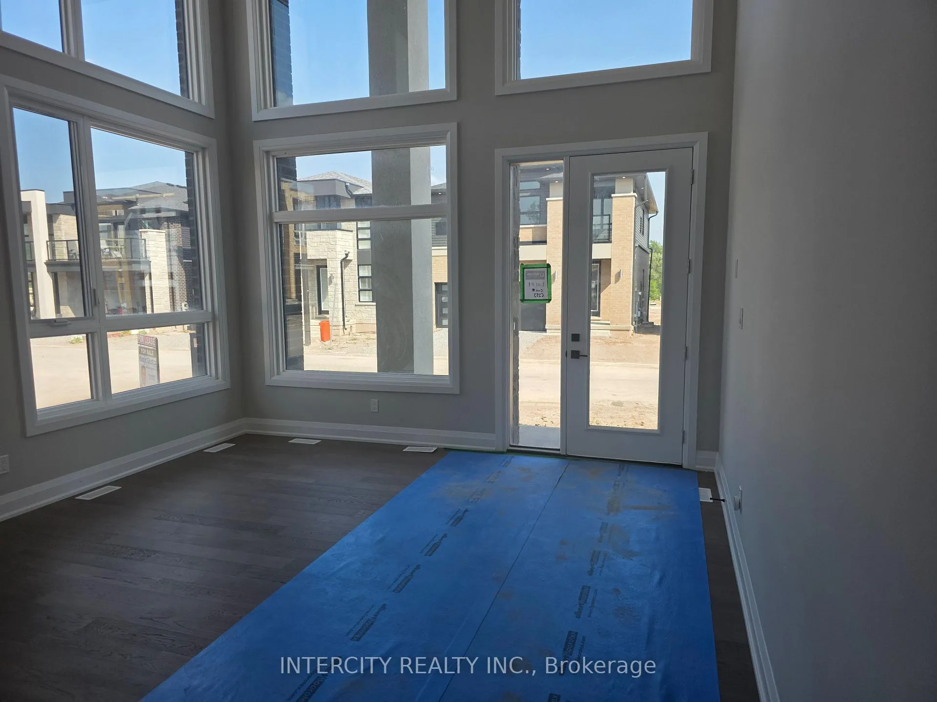 Photo 7 of 6353 Sunshine Common, Niagara Falls, Marineland — HOMEH