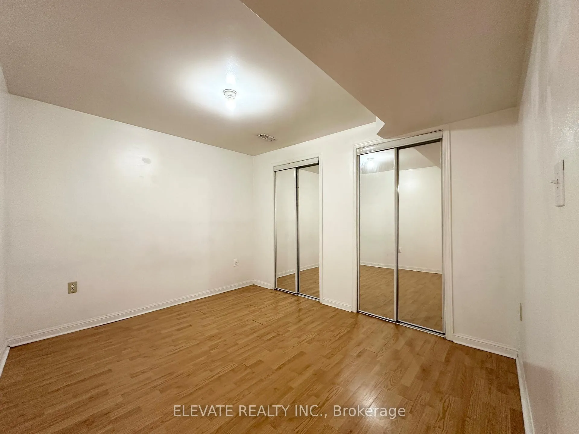 Photo 3 of Unit Basement, 336 Edenbrook Hill Drive, Brampton, Fletcher's Meadow — HOMEH