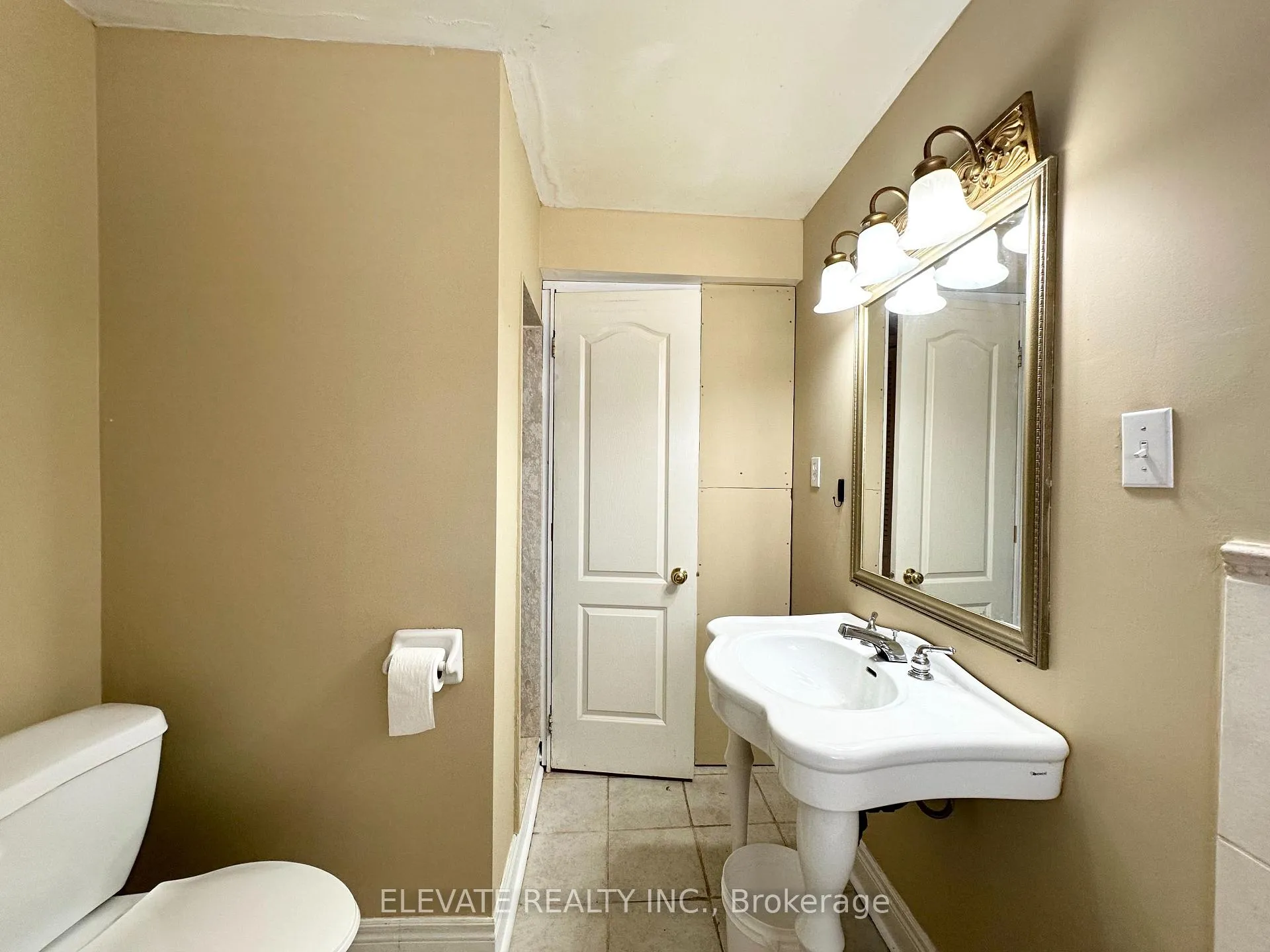Photo 9 of Unit Basement, 336 Edenbrook Hill Drive, Brampton, Fletcher's Meadow — HOMEH