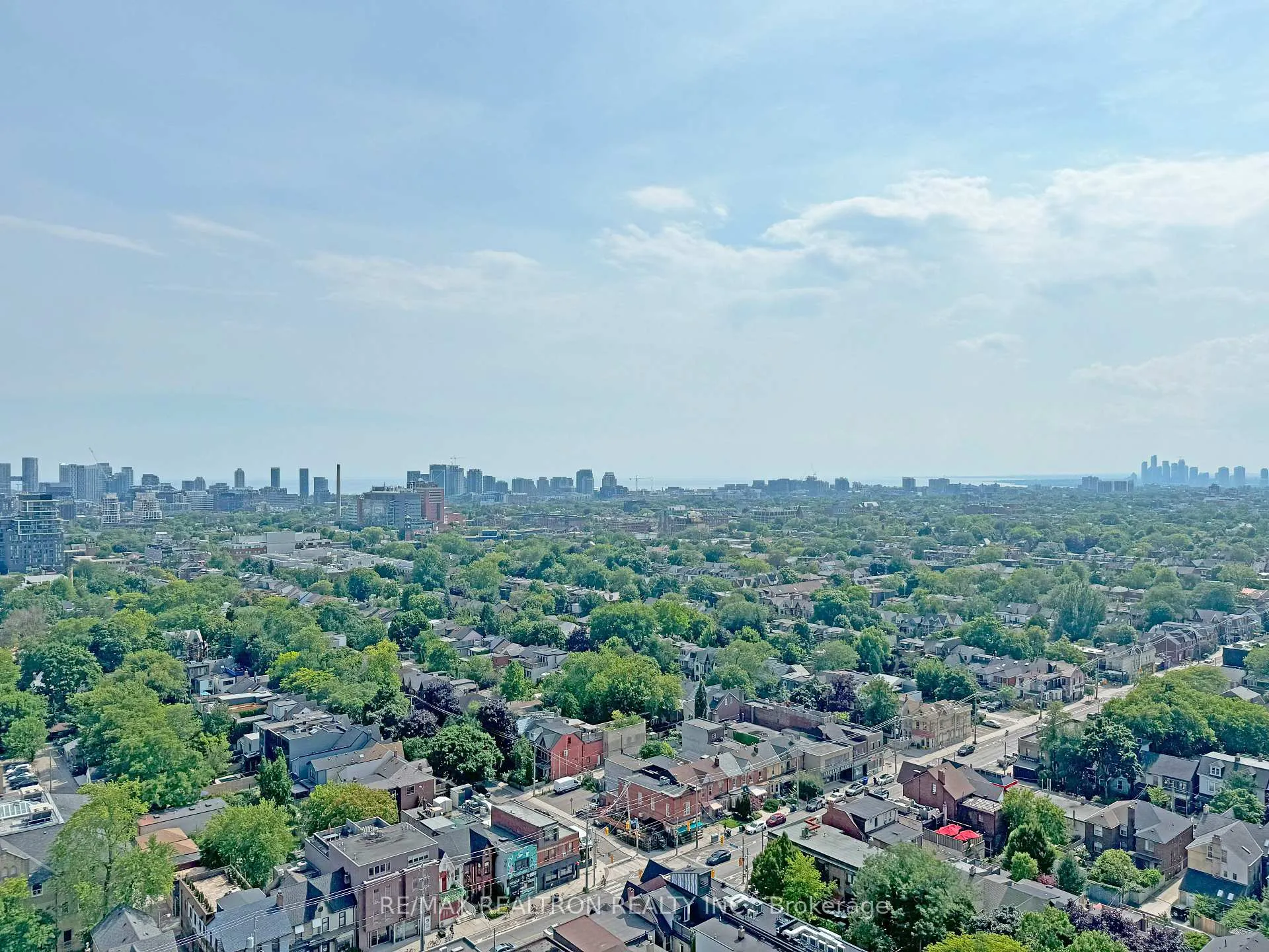 Photo 10 of Unit 1712, 666 Spadina Avenue, Toronto, University — HOMEH