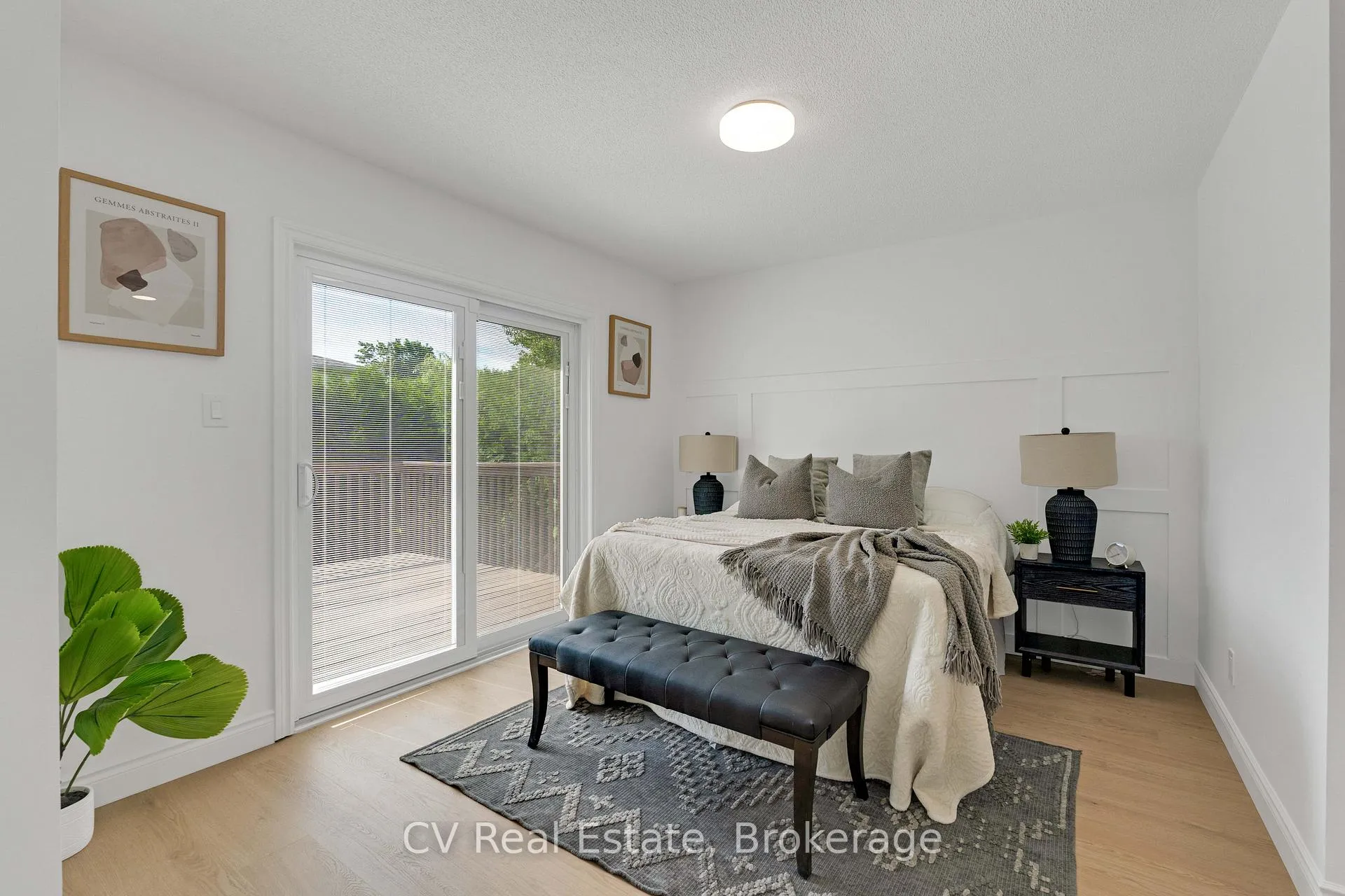 Photo 10 of 124 Columbia Road, Barrie, Holly — HOMEH