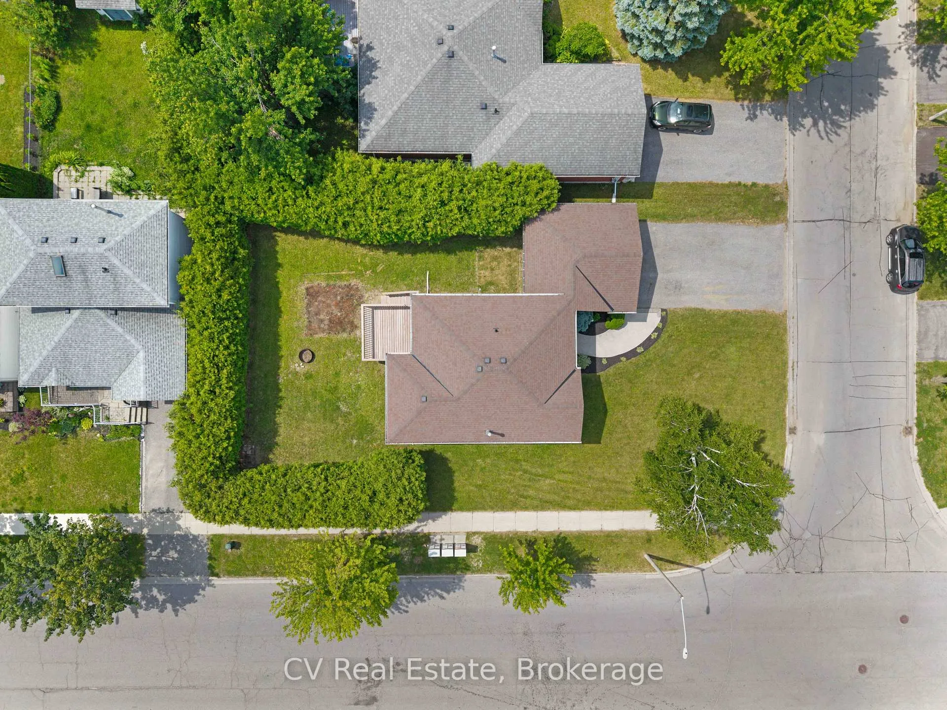 Photo 31 of 124 Columbia Road, Barrie, Holly — HOMEH