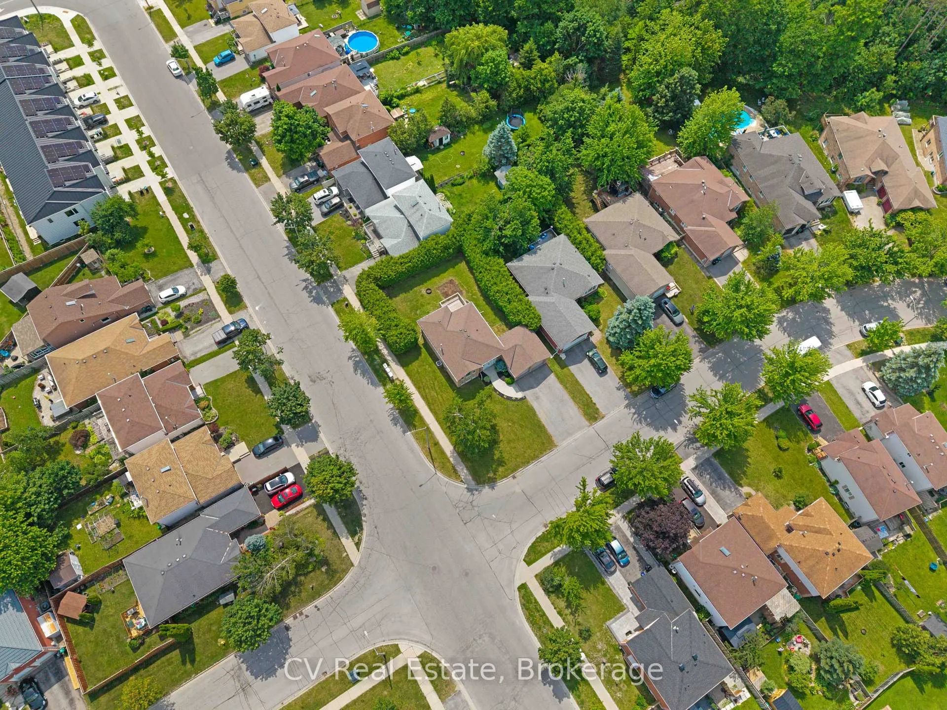 Photo 35 of 124 Columbia Road, Barrie, Holly — HOMEH