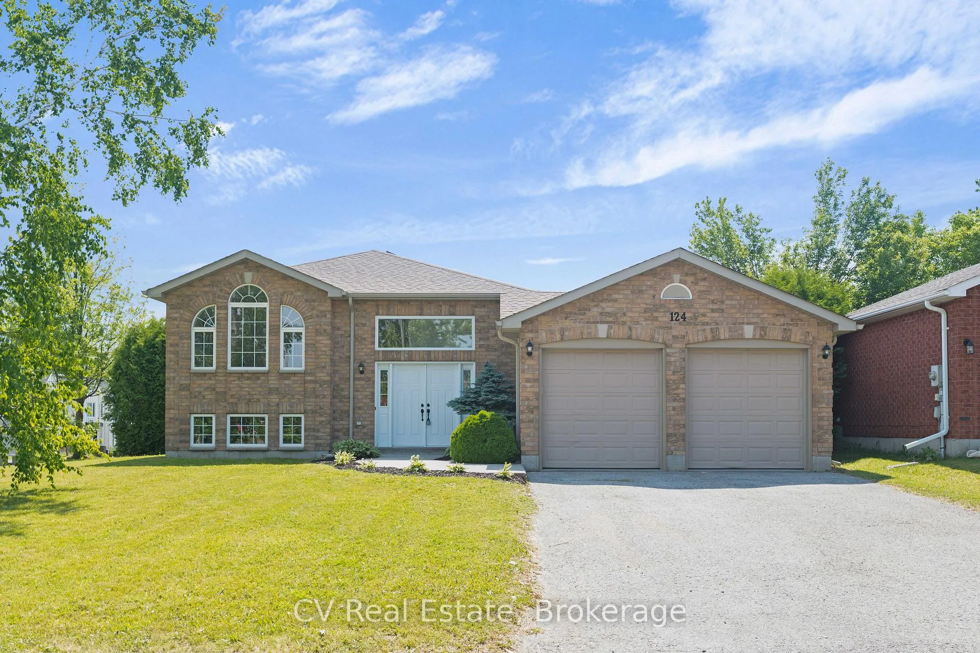 Photo 38 of 124 Columbia Road, Barrie, Holly — HOMEH