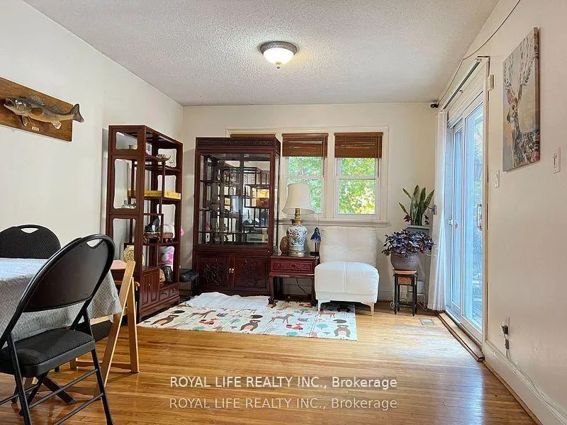 Photo 3 of 33 Agincourt Drive, Scarborough, Agincourt South-Malvern West — HOMEH
